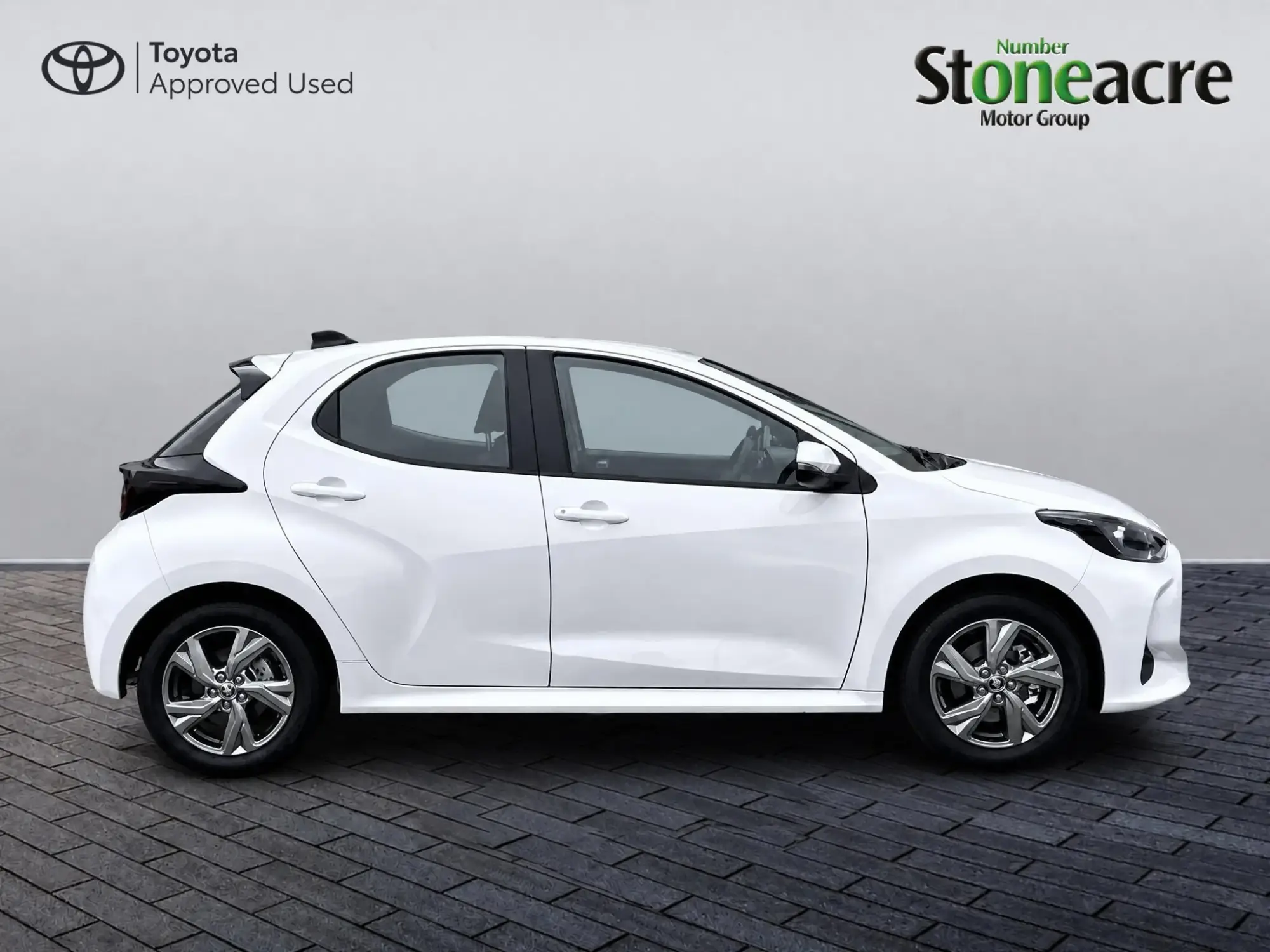 Toyota Yaris Hybrid Image 2 Toyota Yaris Hybrid Image 2