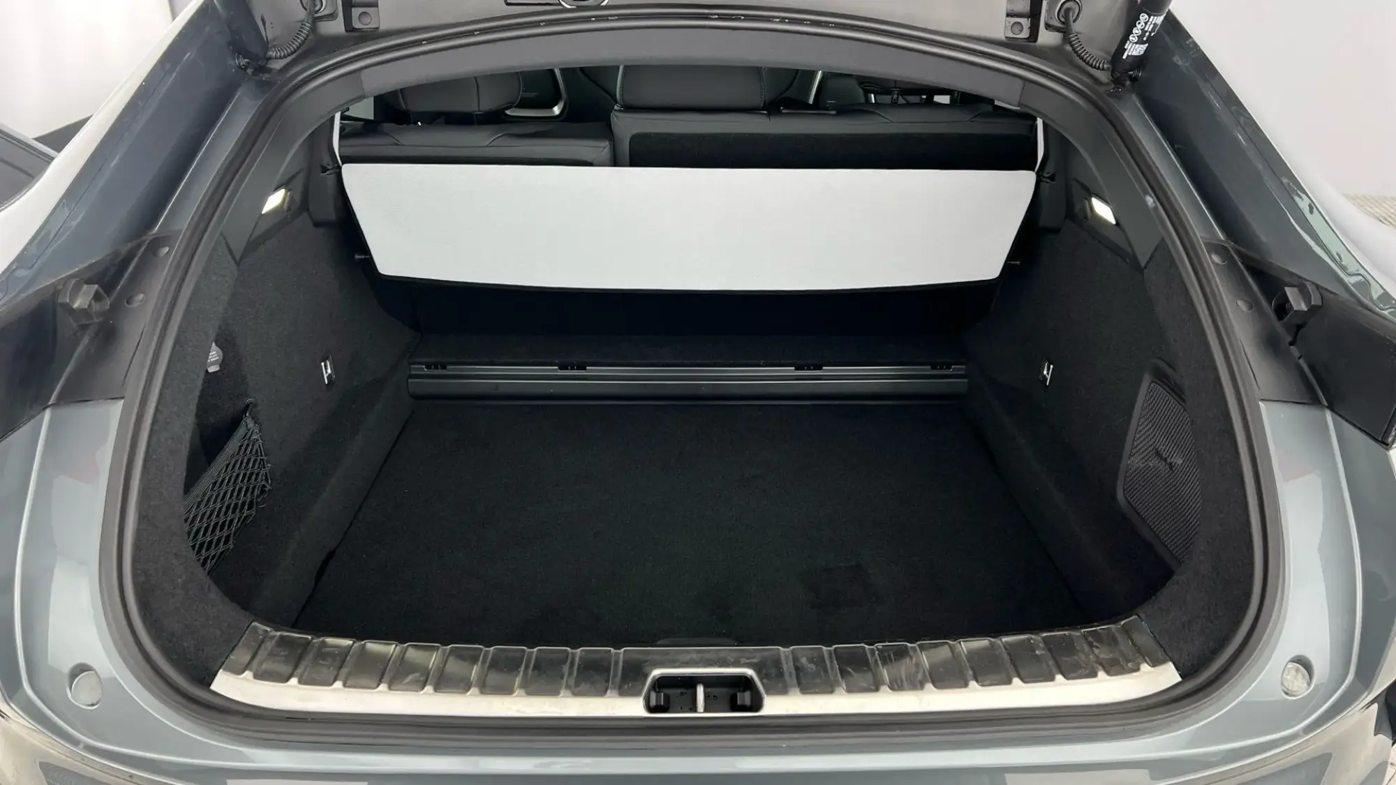 Polestar 4 SUV Image 28 Polestar 4 SUV Image 28