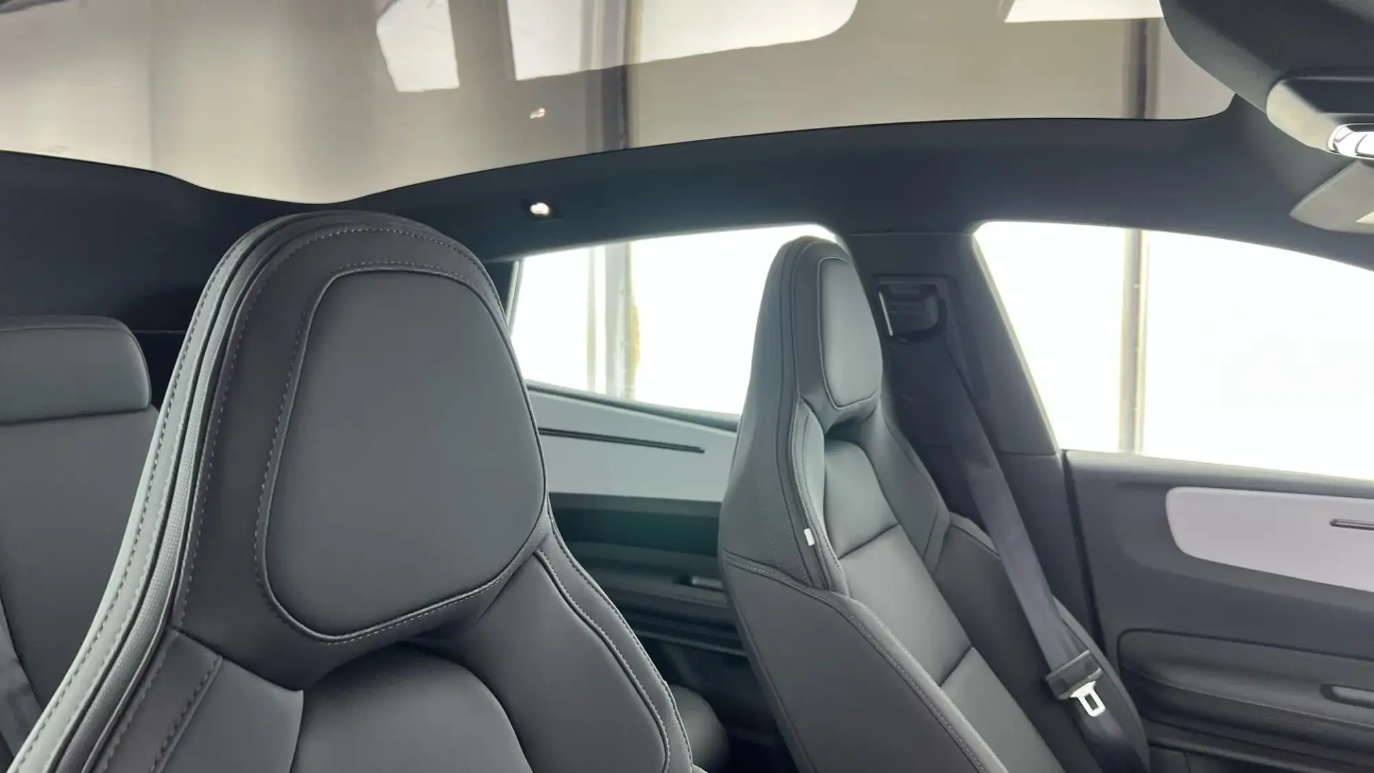 Polestar 4 SUV Image 39 Polestar 4 SUV Image 39