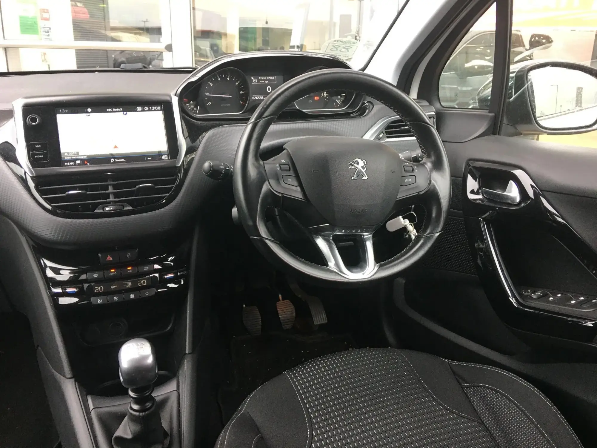 Peugeot 208 Image 12 Peugeot 208 Image 12