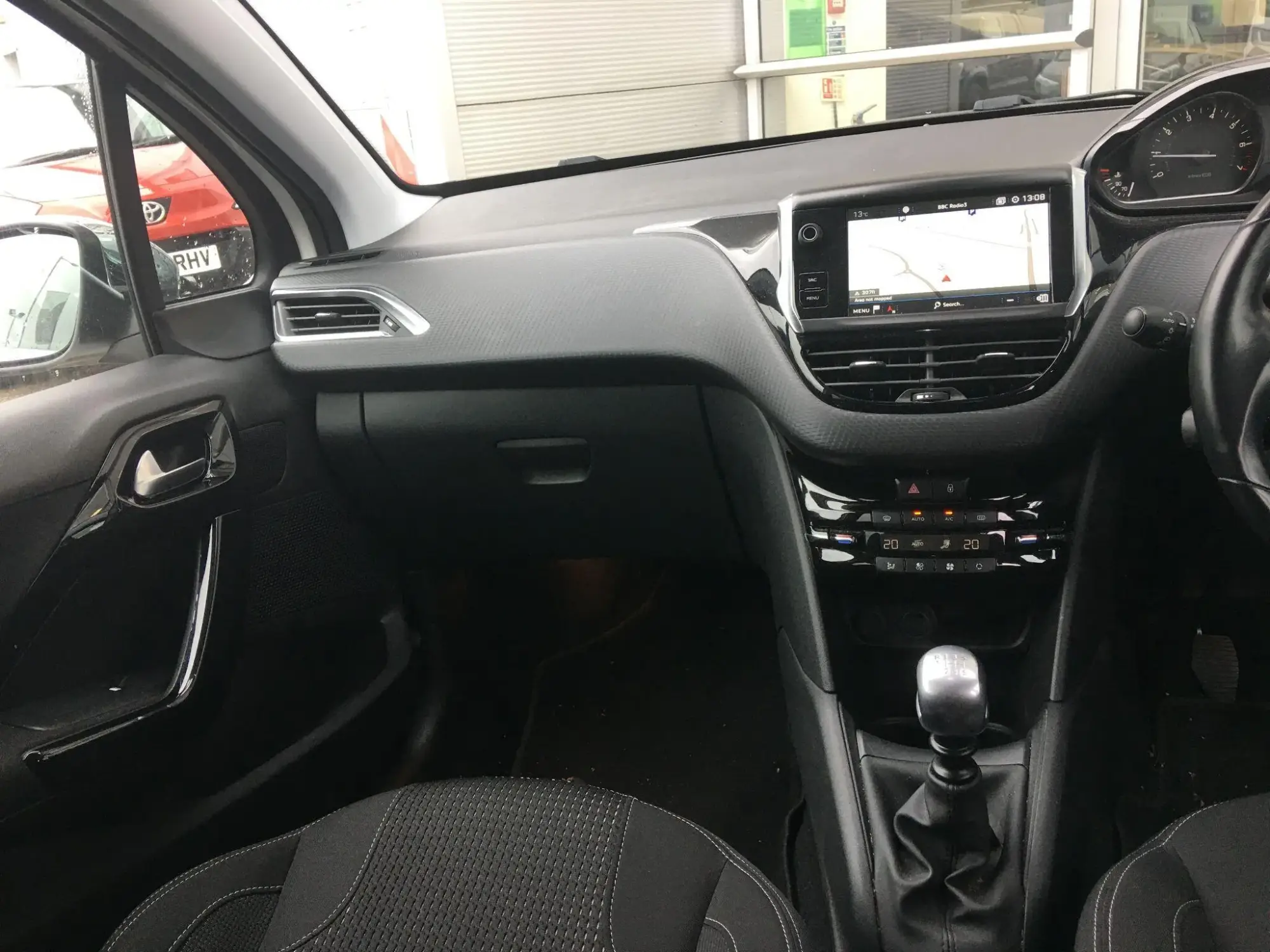 Peugeot 208 Image 13 Peugeot 208 Image 13
