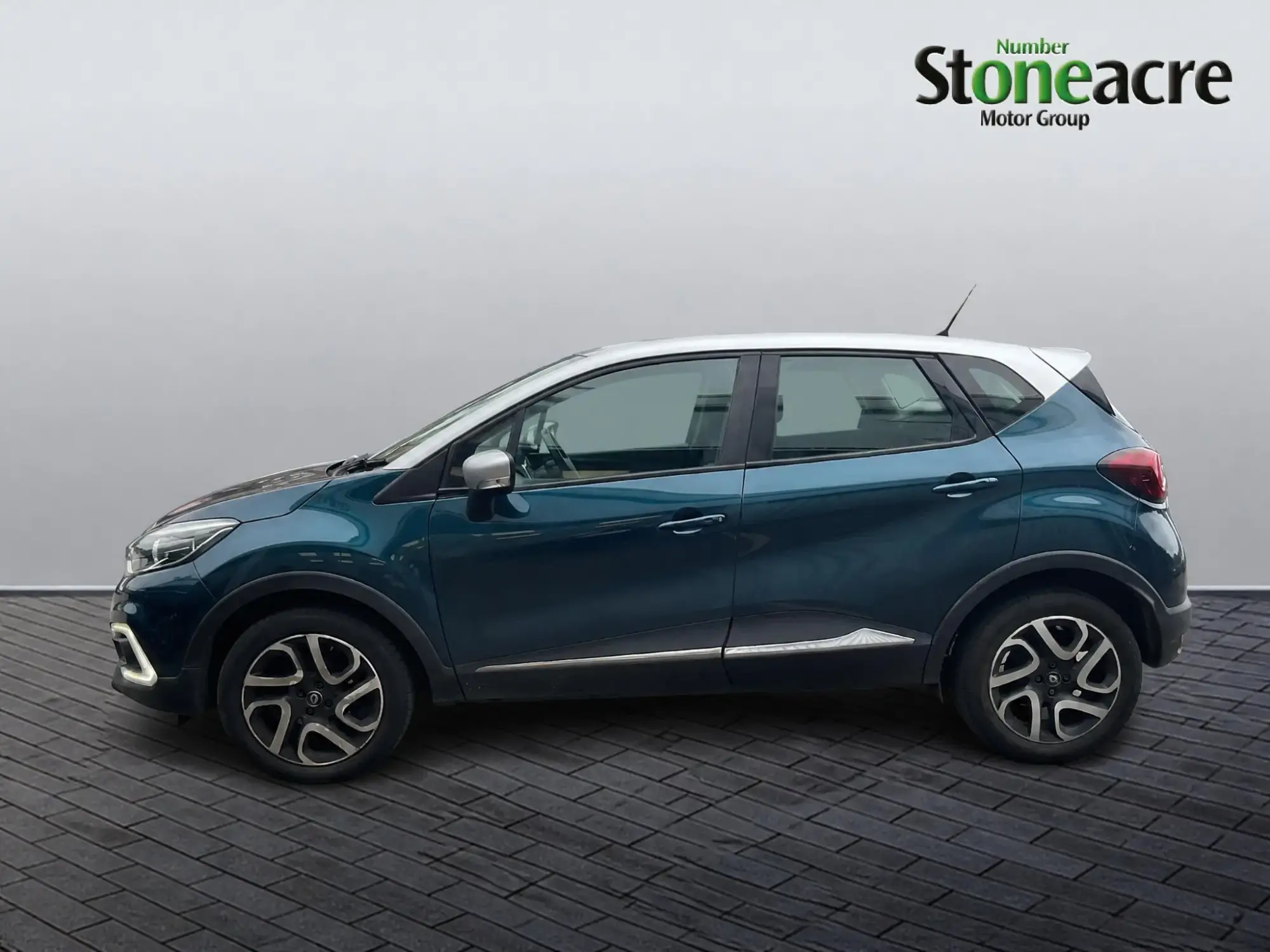 Renault Captur Image 6 Renault Captur Image 6