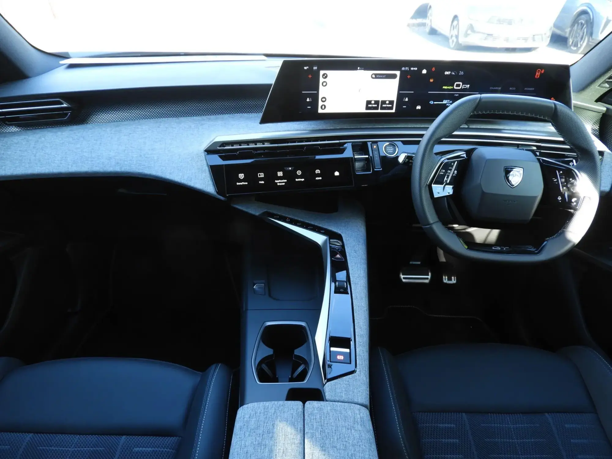 Peugeot E-3008 Image 14