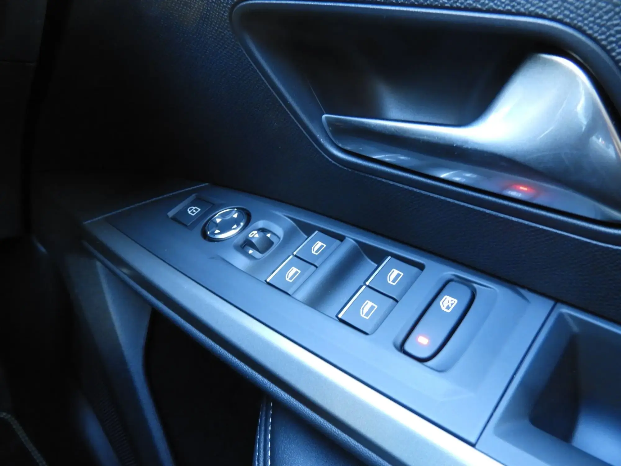 Peugeot E-3008 Image 23