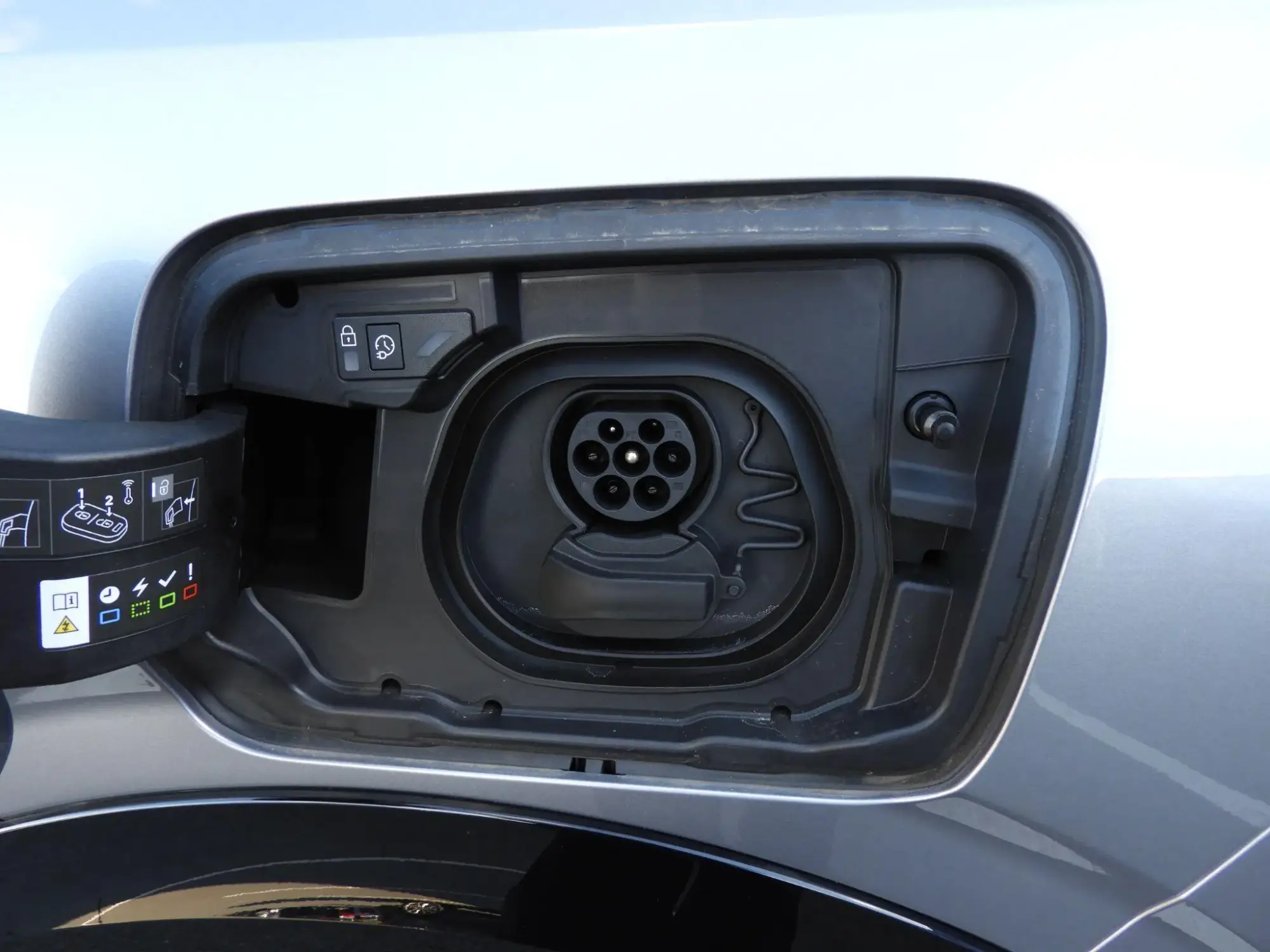 Peugeot E-3008 Image 26