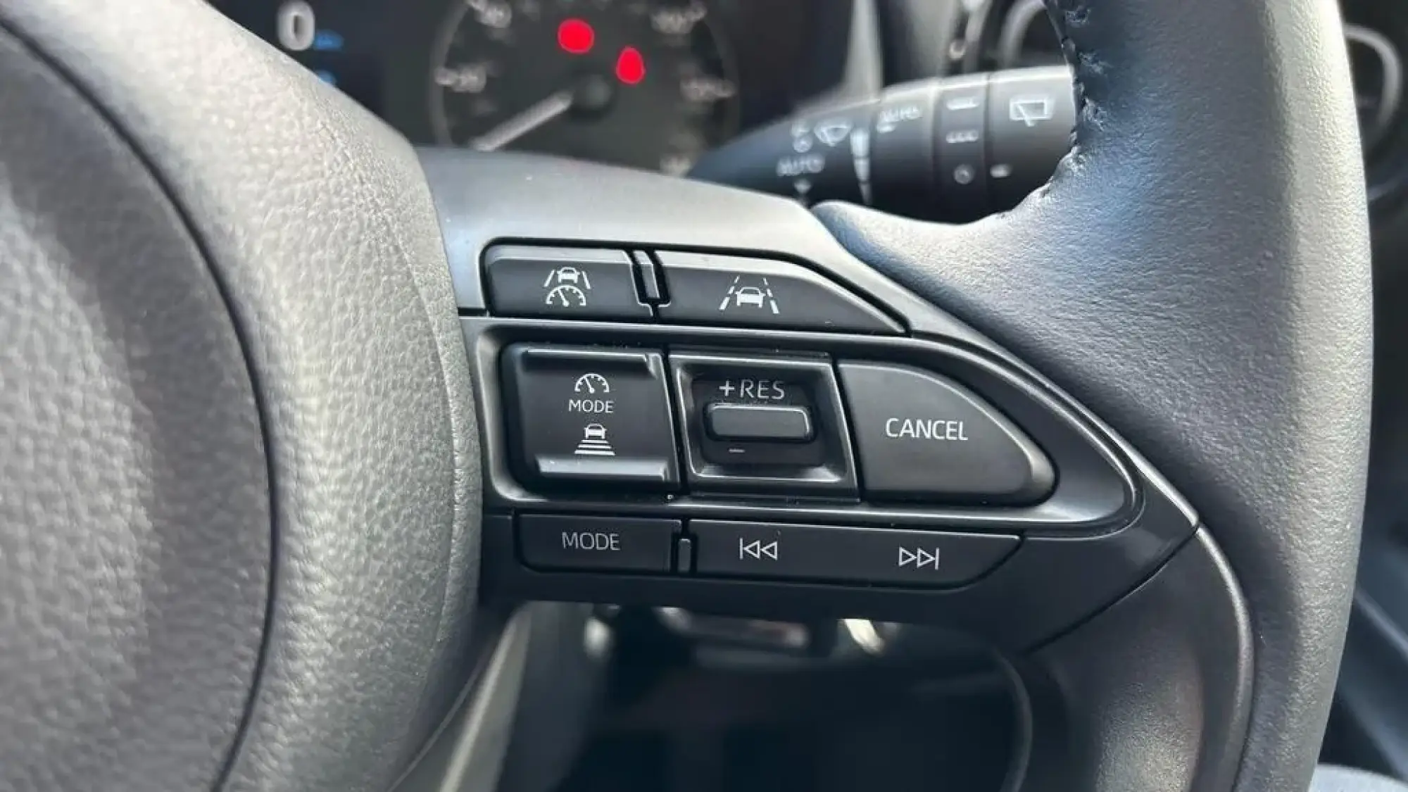 Toyota Yaris Hybrid Image 15 Toyota Yaris Hybrid Image 15