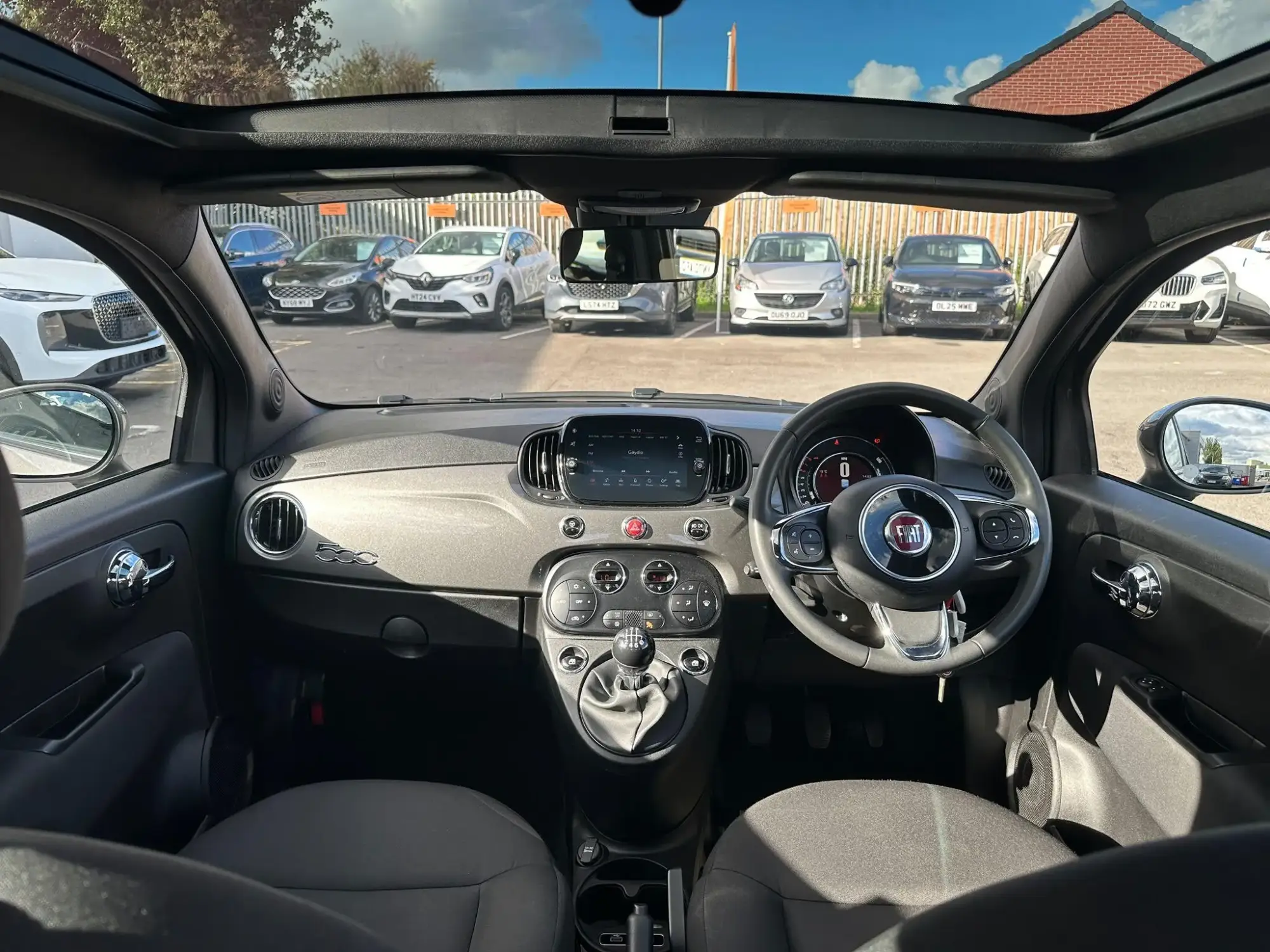 Fiat 500 Hybrid Image 10 Fiat 500 Hybrid Image 10