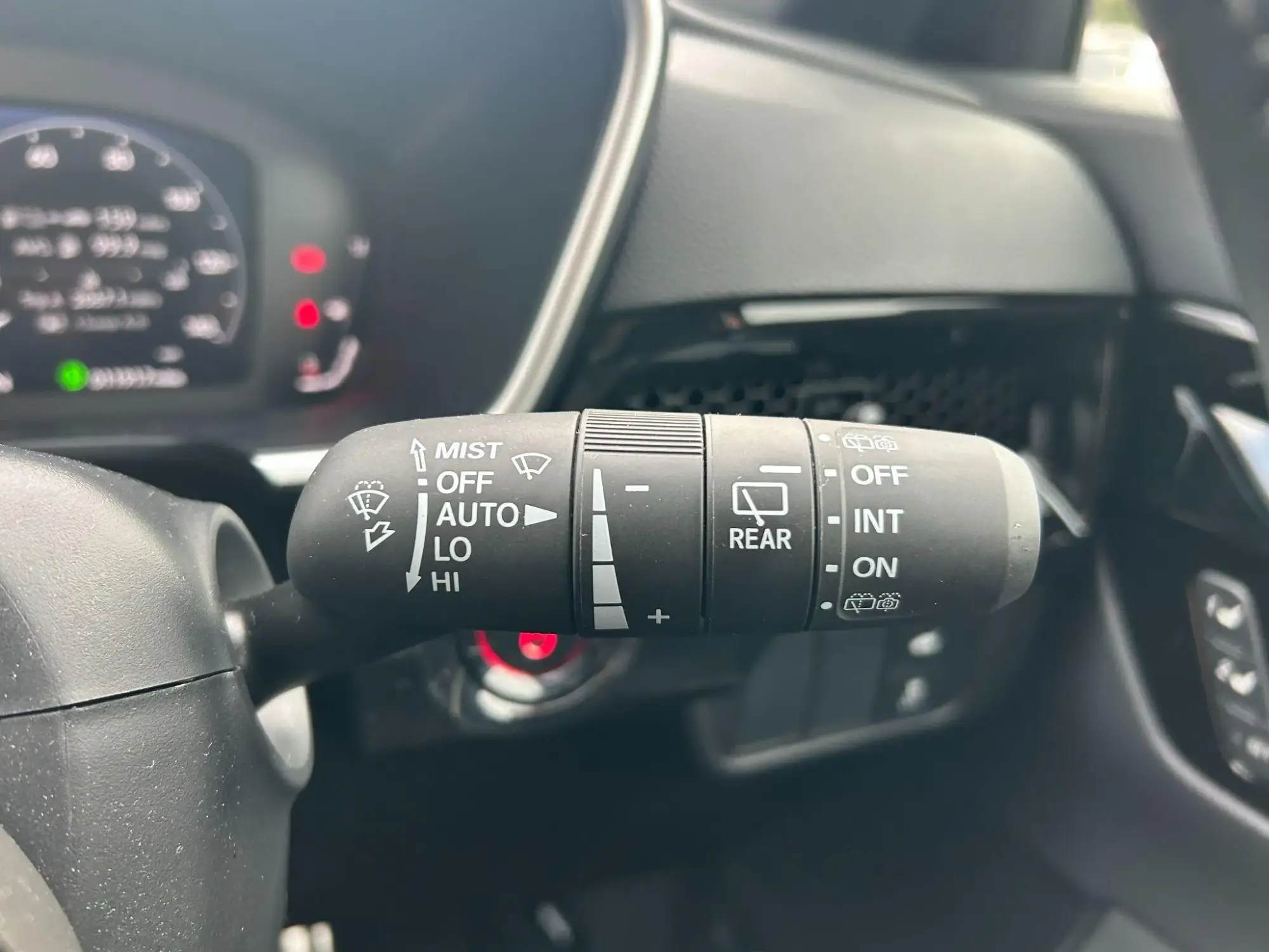 Honda CR-V Plug-in Hybrid Image 26 Honda CR-V Plug-in Hybrid Image 26