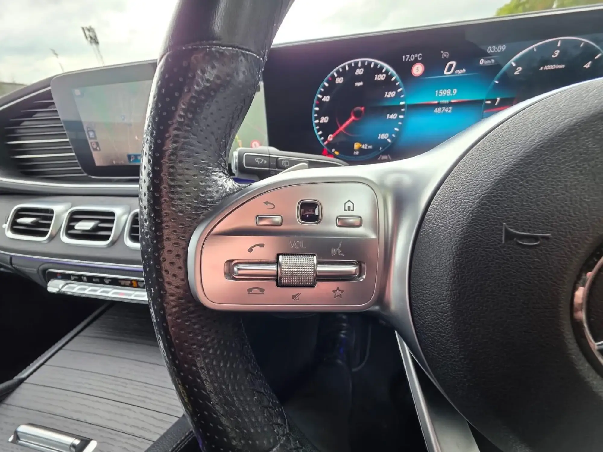 Mercedes-Benz GLE Image 17 Mercedes-Benz GLE Image 17