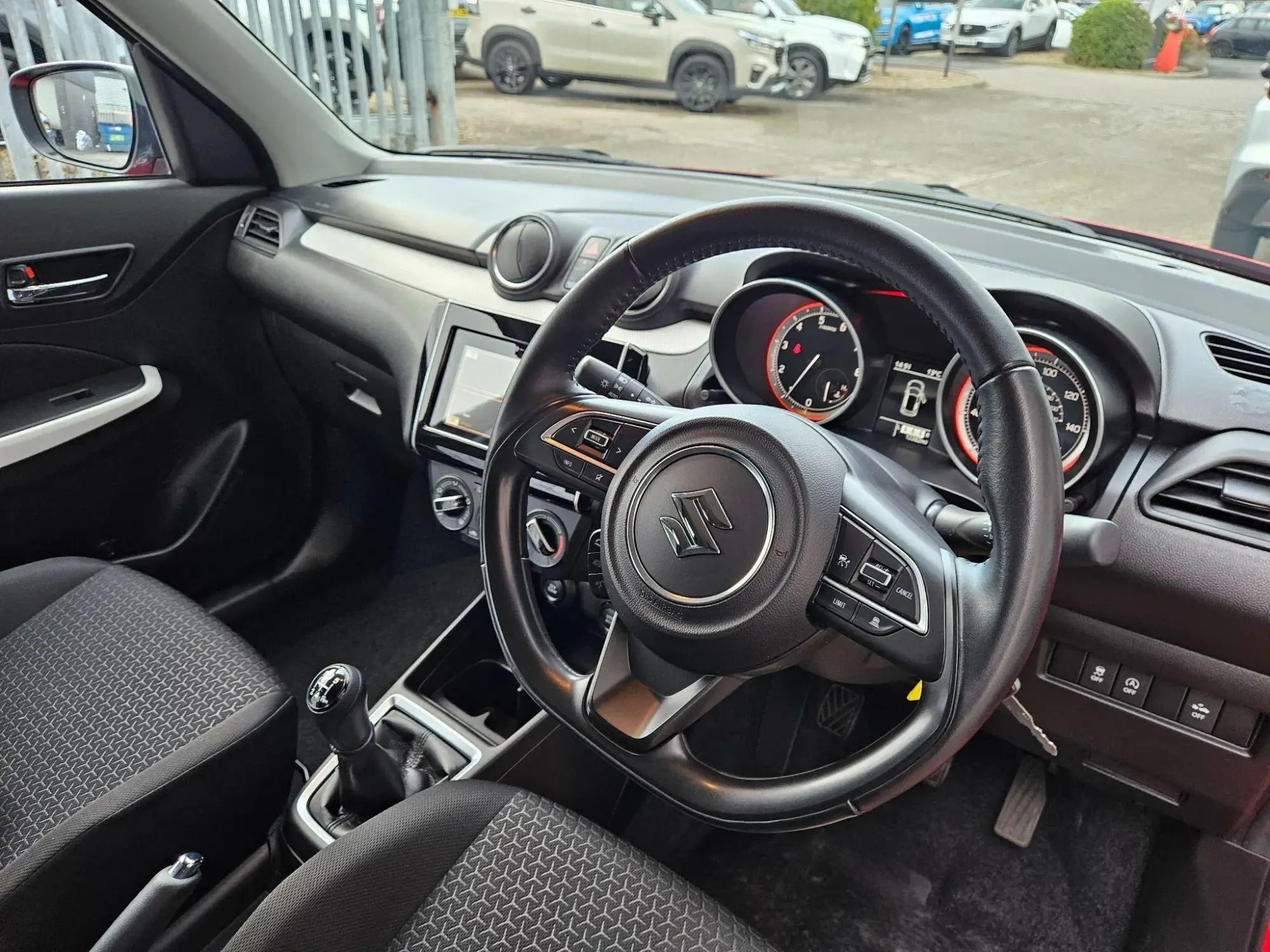 Suzuki Swift Image 11