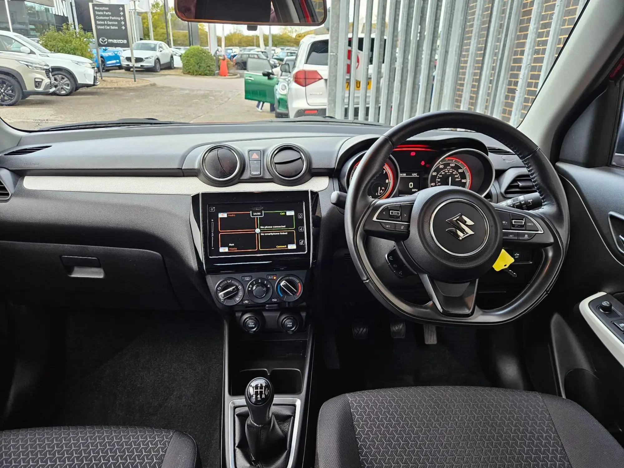 Suzuki Swift Image 12