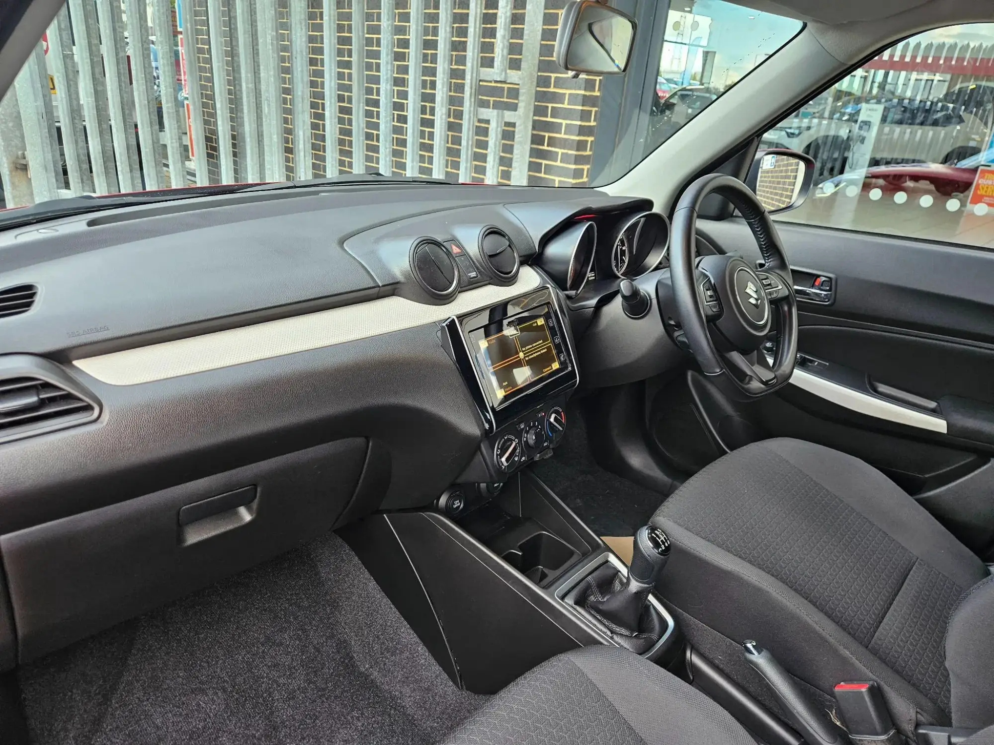Suzuki Swift Image 13