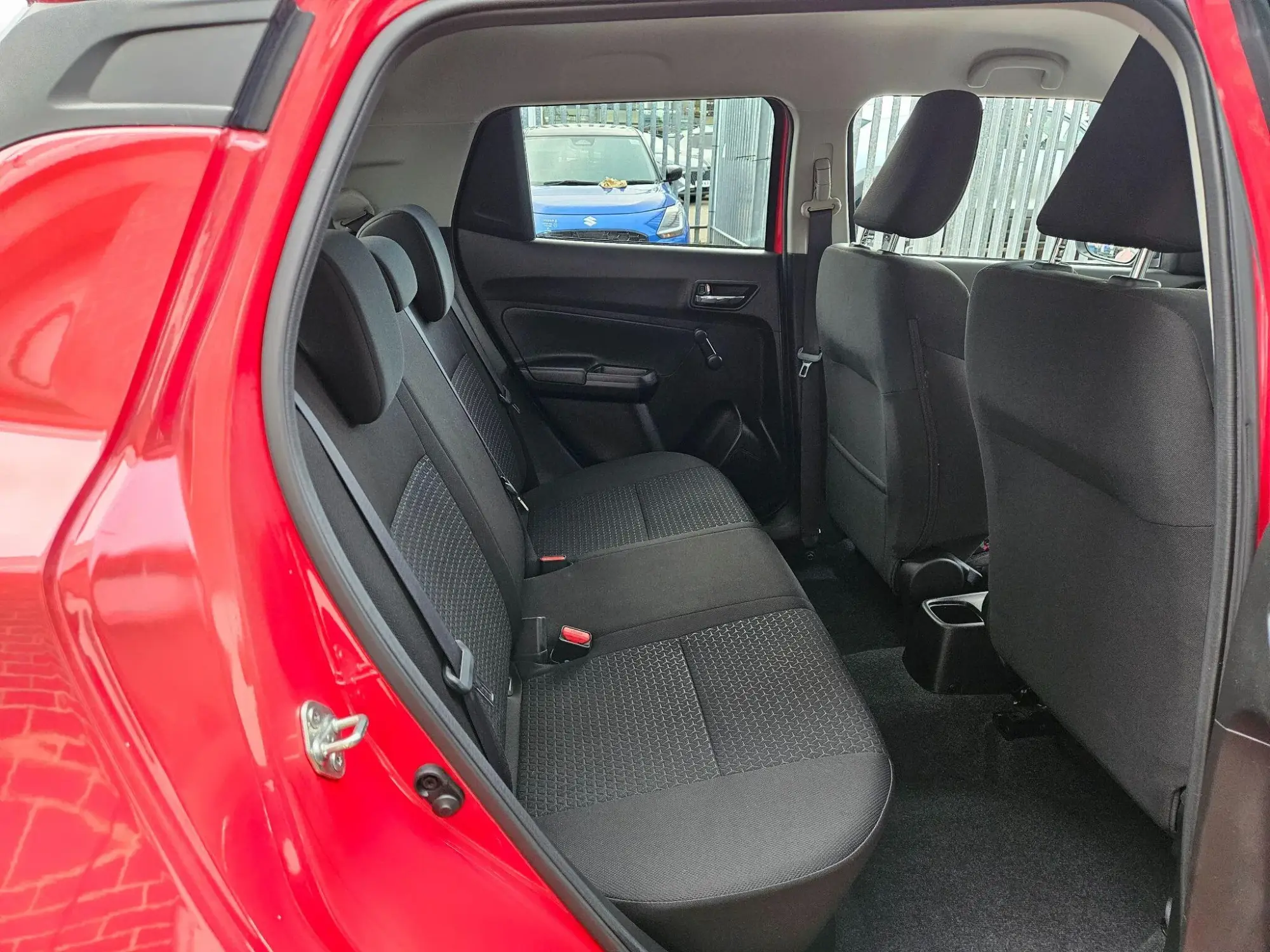 Suzuki Swift Image 17