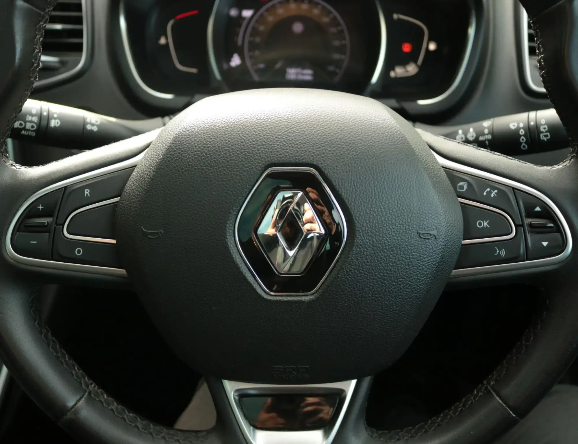 Renault Grand Scenic Image 17