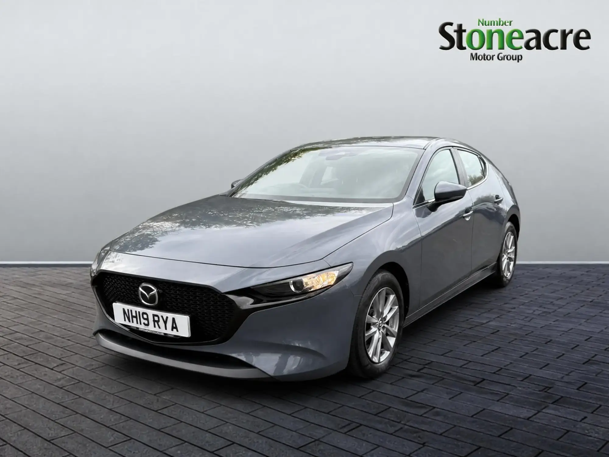 Mazda 3 2.0 SKYACTIV-G MHEV SE-L Hatchback 5dr Petrol Manual Euro 6 (s/s) (122 ps) NH19RYA Image 3 Mazda 3 2.0 SKYACTIV-G MHEV SE-L Hatchback 5dr Petrol Manual Euro 6 (s/s) (122 ps) NH19RYA Image 3