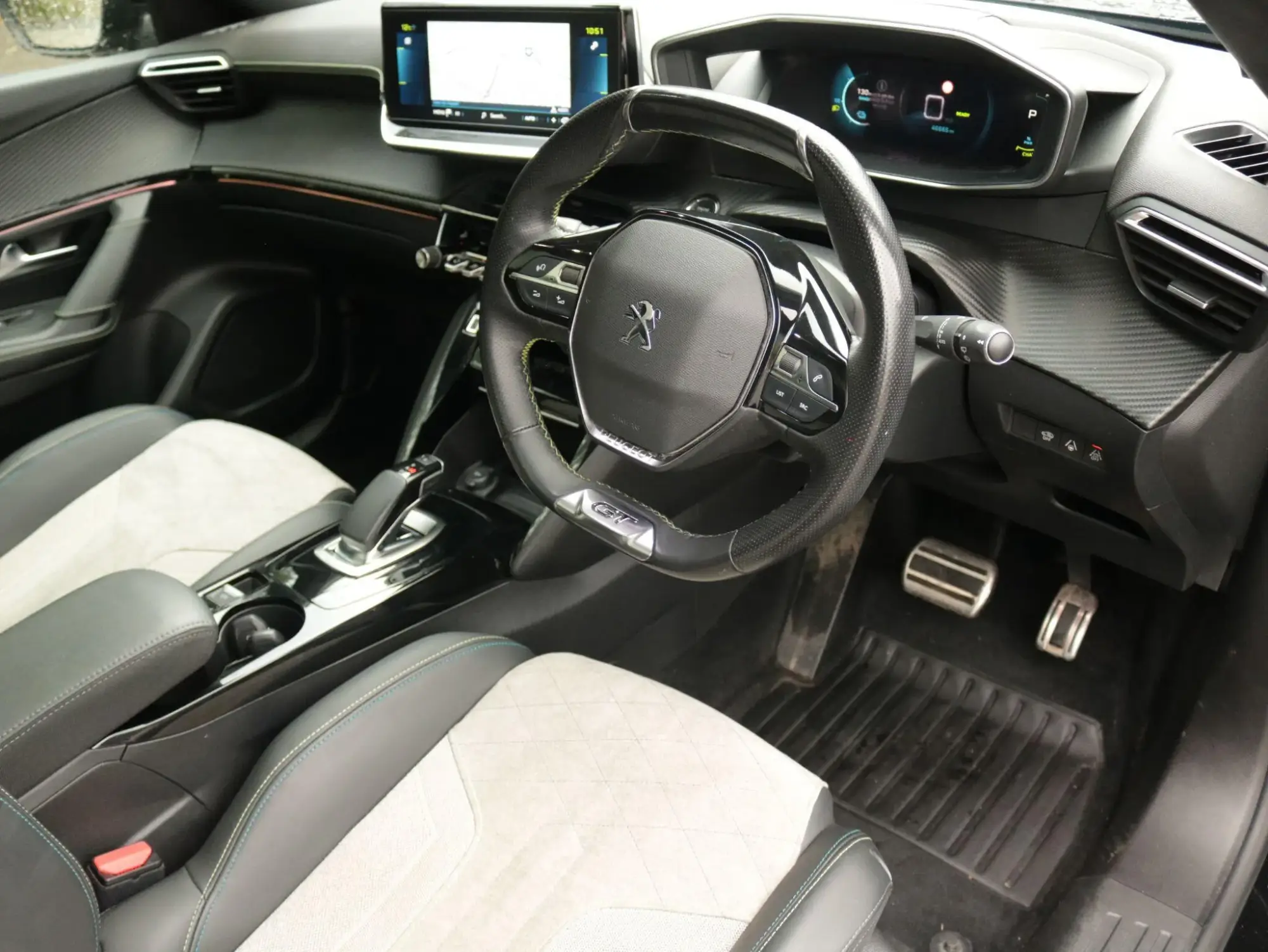 Peugeot E-2008 Image 15