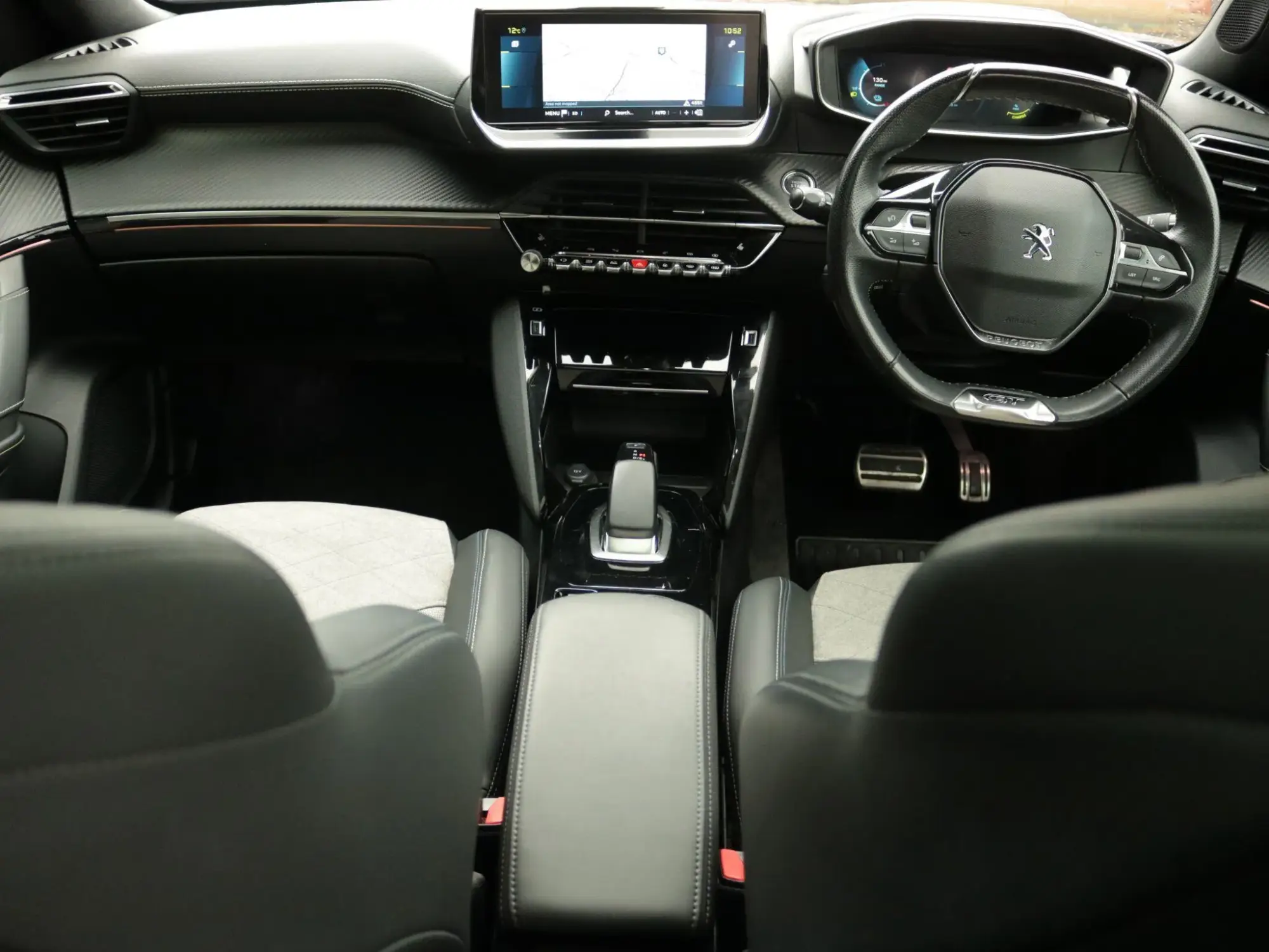 Peugeot E-2008 Image 16