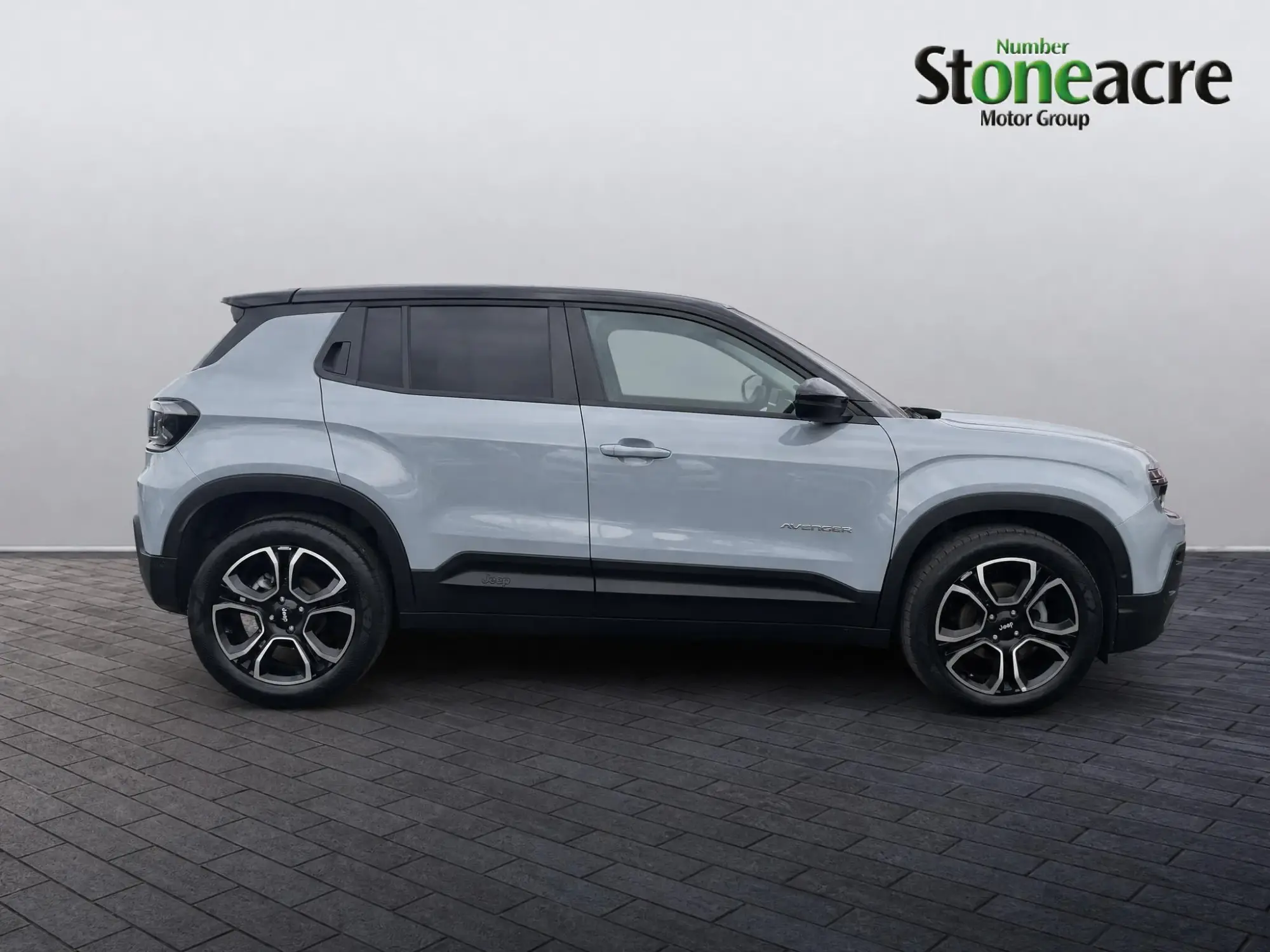 Jeep Avenger 1.2 Summit Euro 6 (s/s) 5dr BC75KUH Image 2 Jeep Avenger 1.2 Summit Euro 6 (s/s) 5dr BC75KUH Image 2