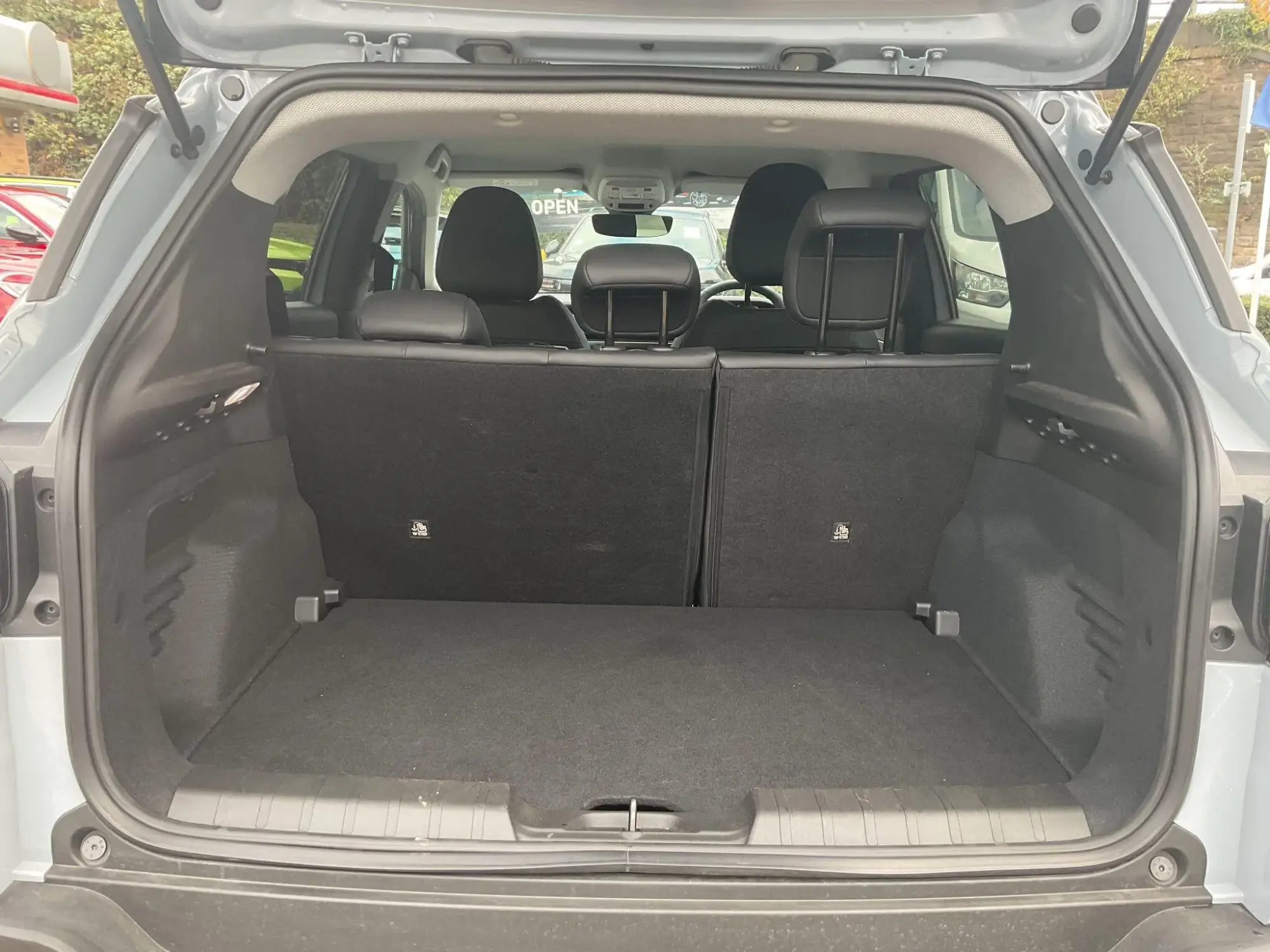 Jeep Avenger Image 12