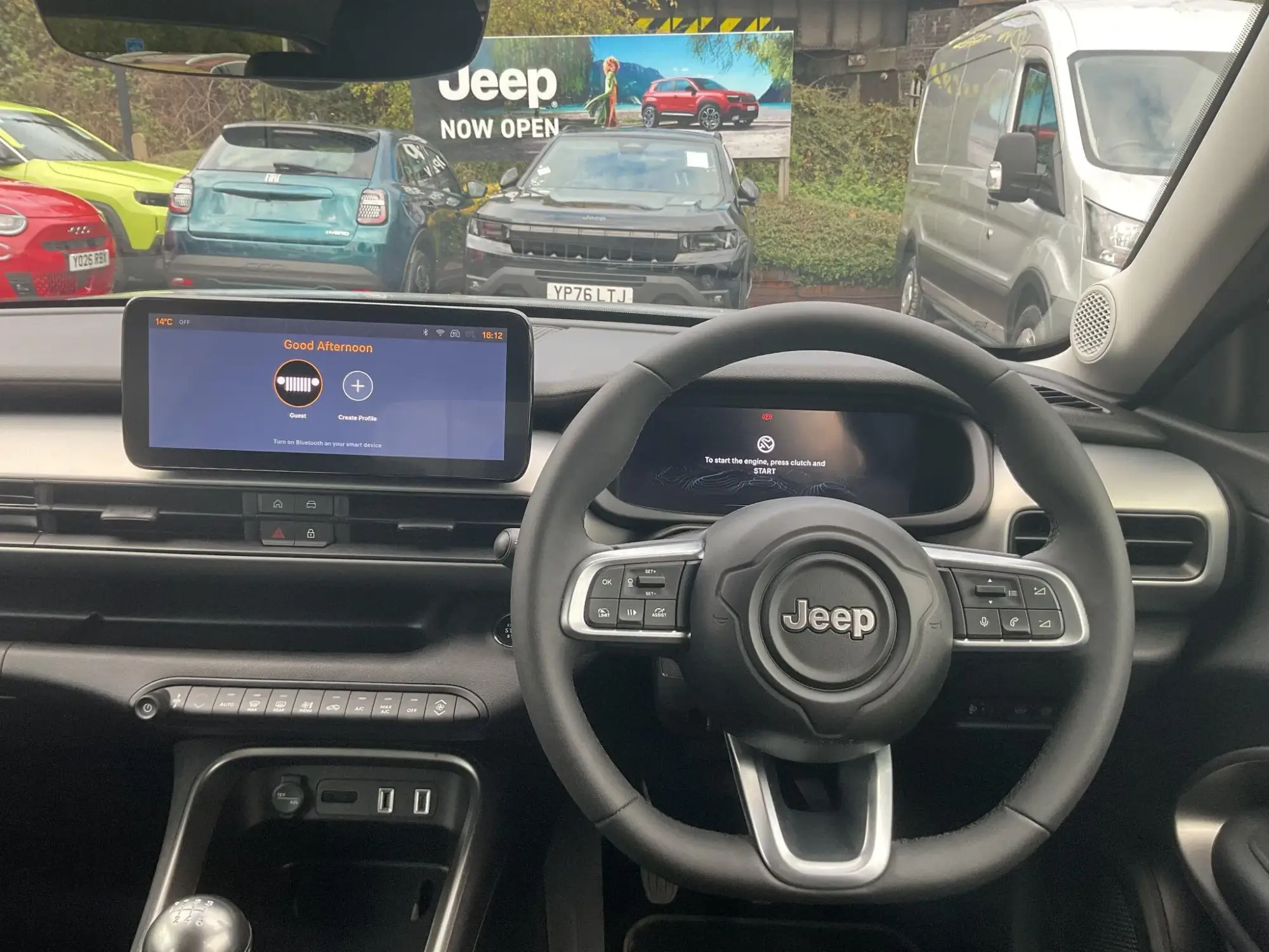 Jeep Avenger Image 16
