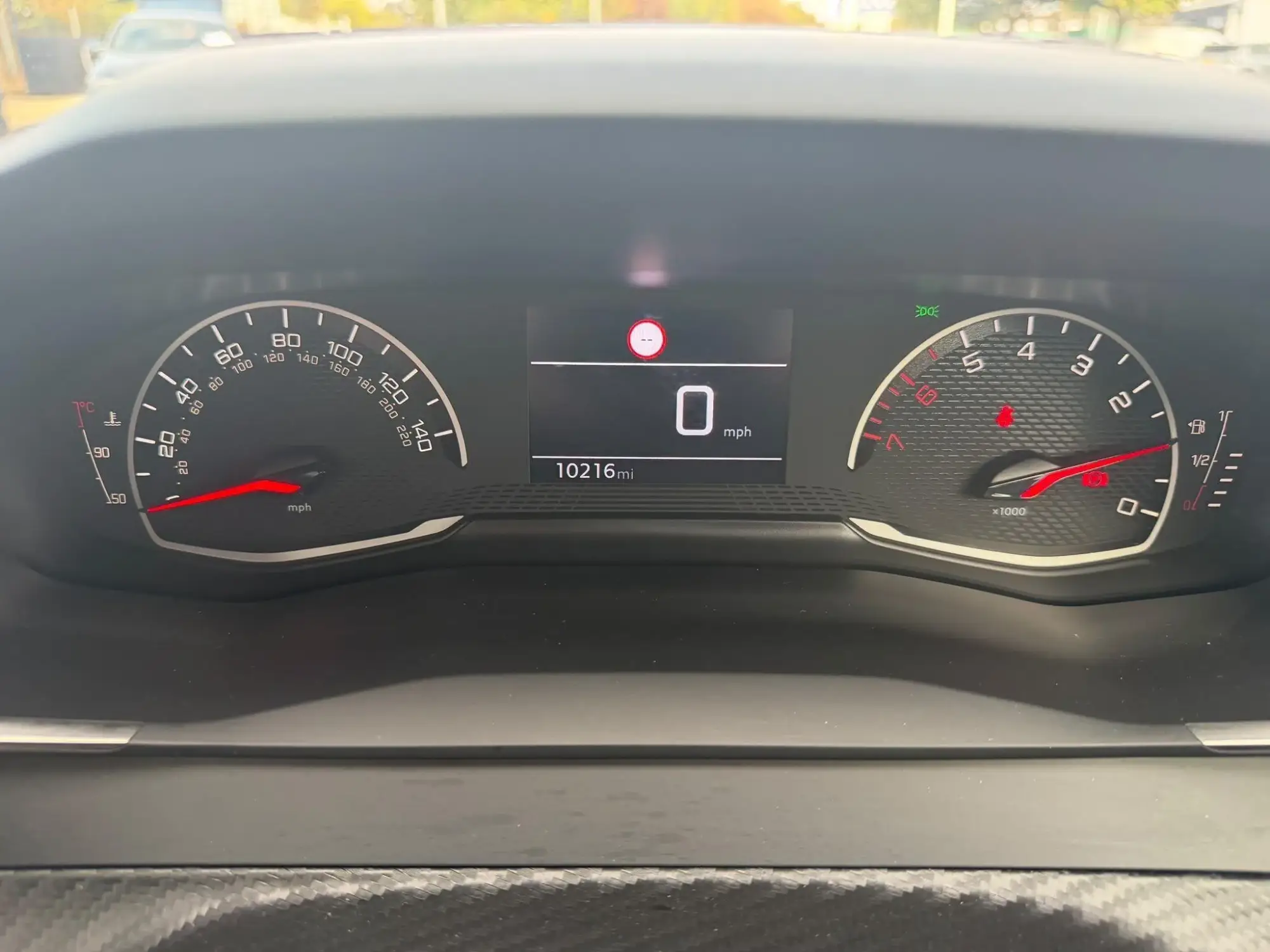 Peugeot 208 Image 27