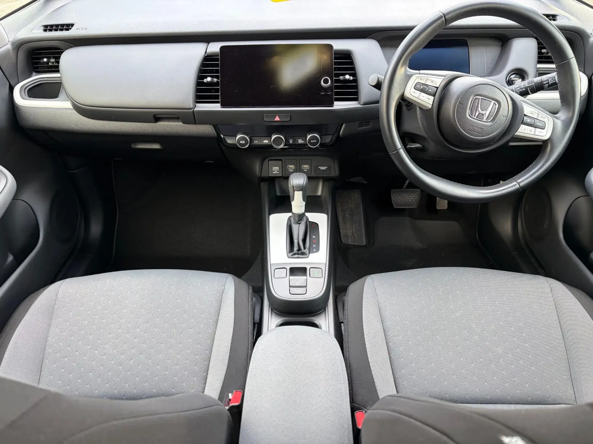 Honda Jazz Hybrid Image 9 Honda Jazz Hybrid Image 9