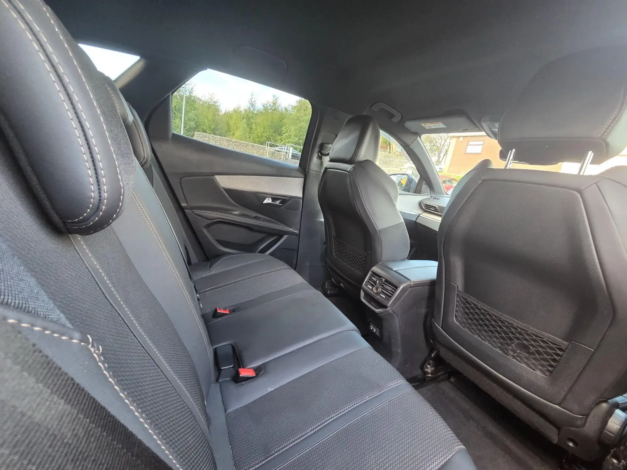 Peugeot 3008 Image 16