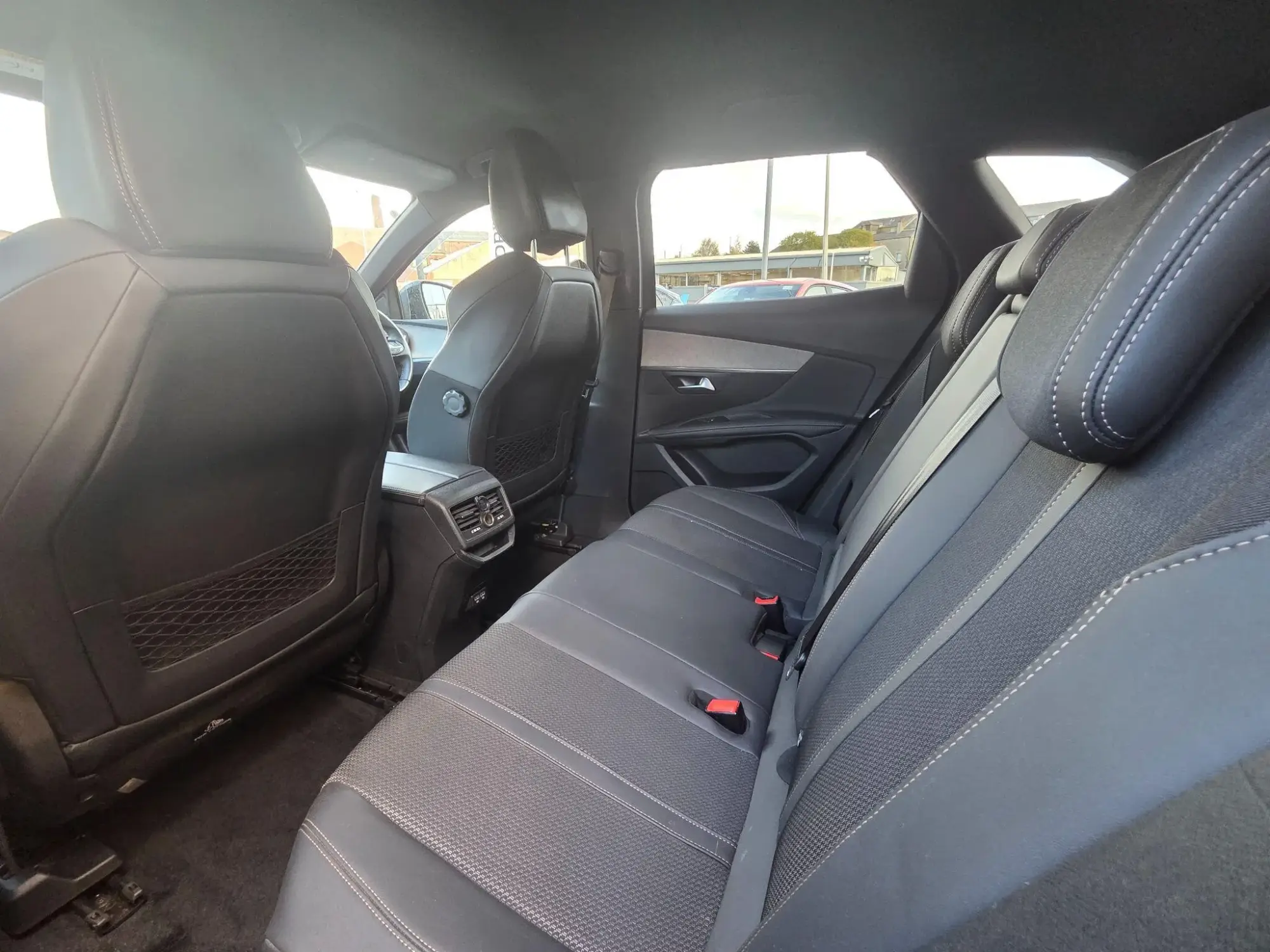 Peugeot 3008 Image 18