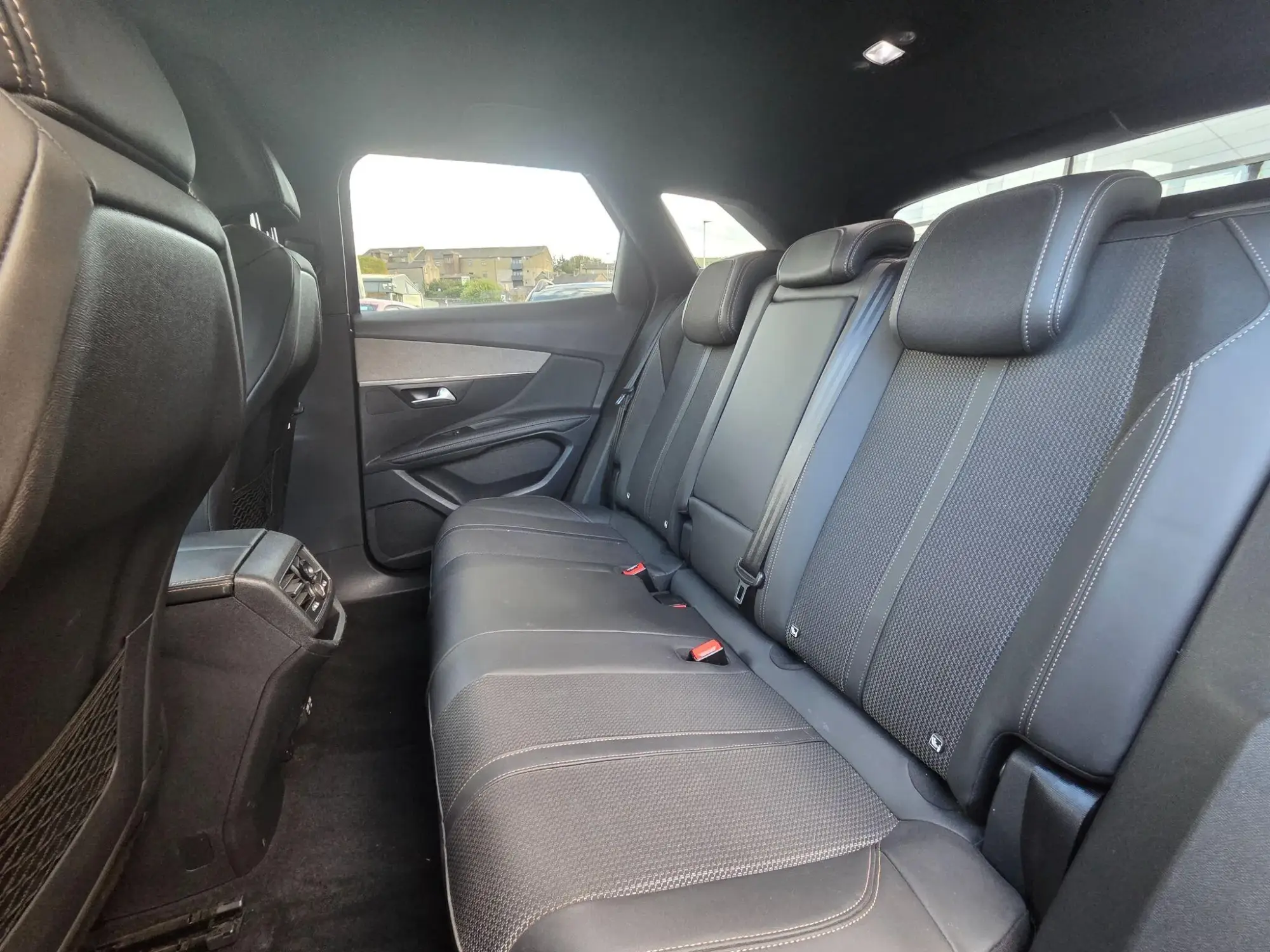 Peugeot 3008 Image 19
