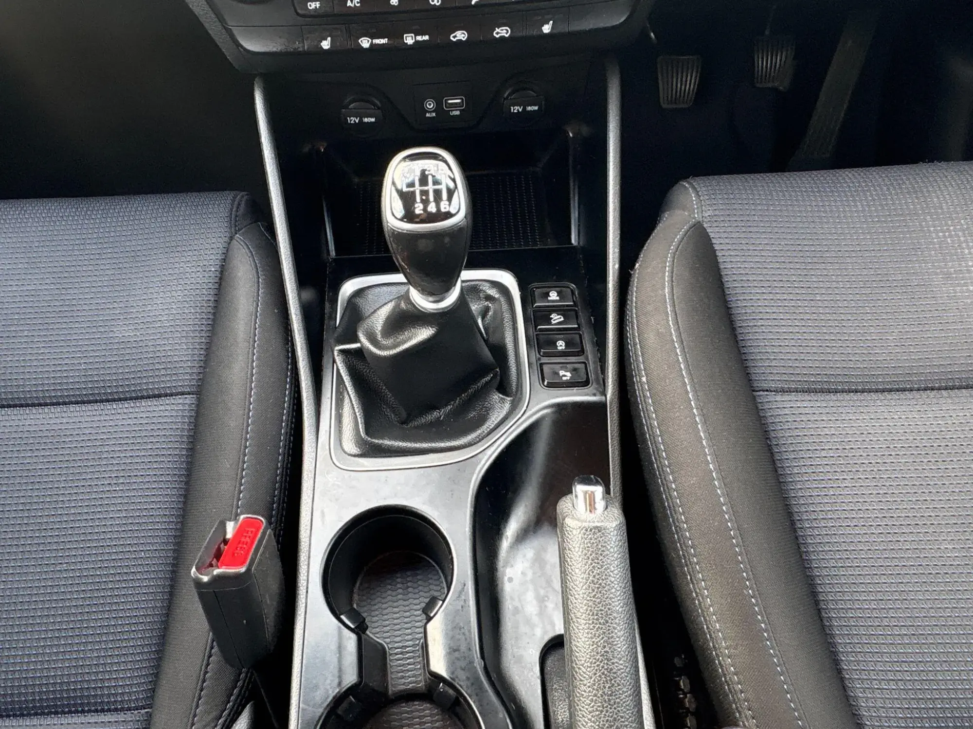 Hyundai TUCSON Image 11