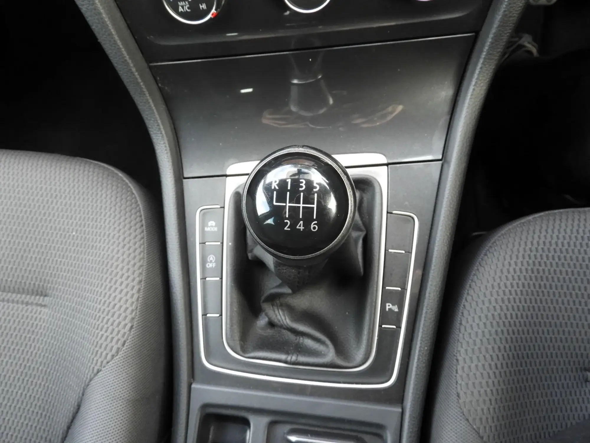 Volkswagen Golf Image 19 Volkswagen Golf Image 19