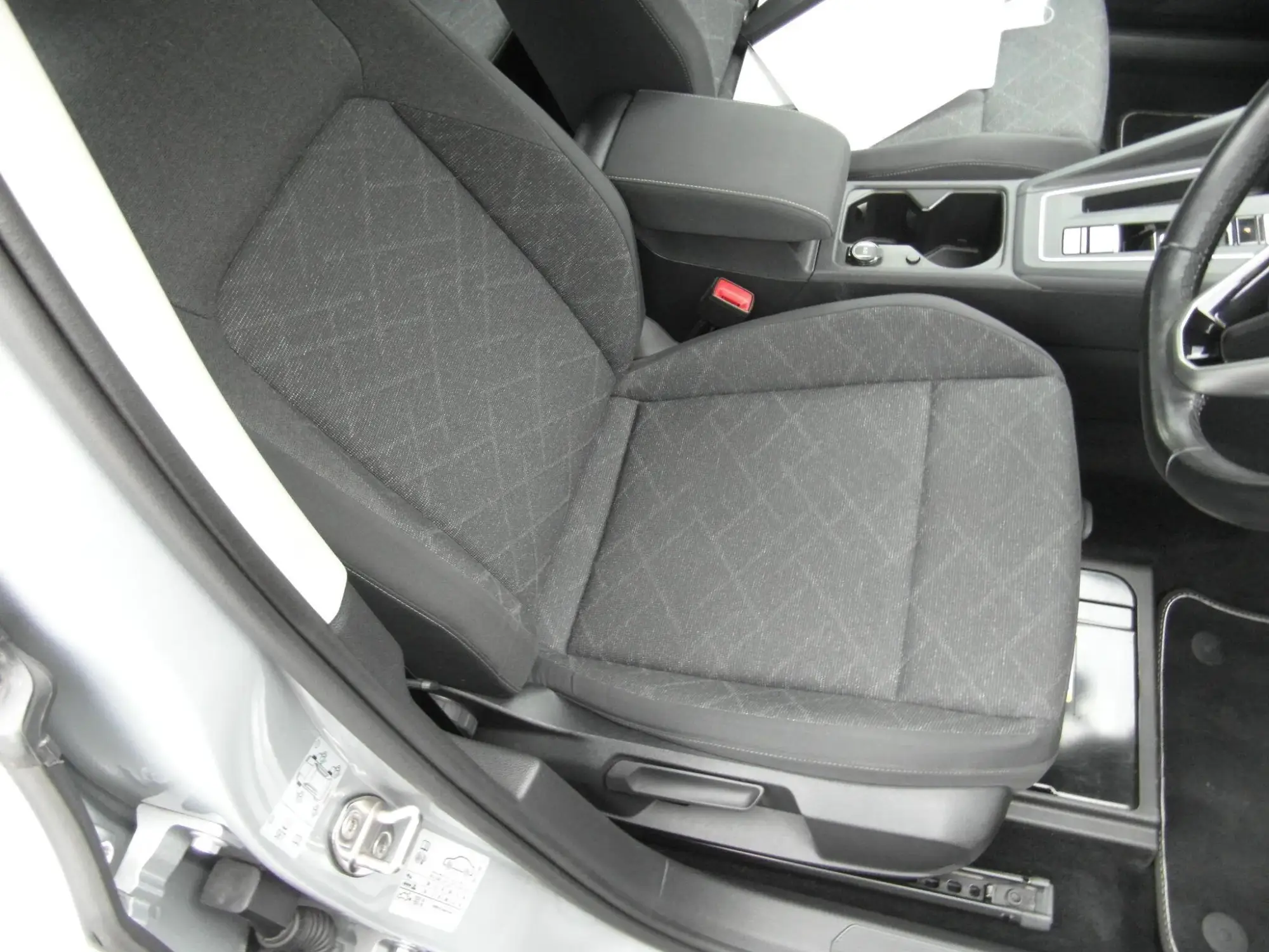 Volkswagen Golf Image 9