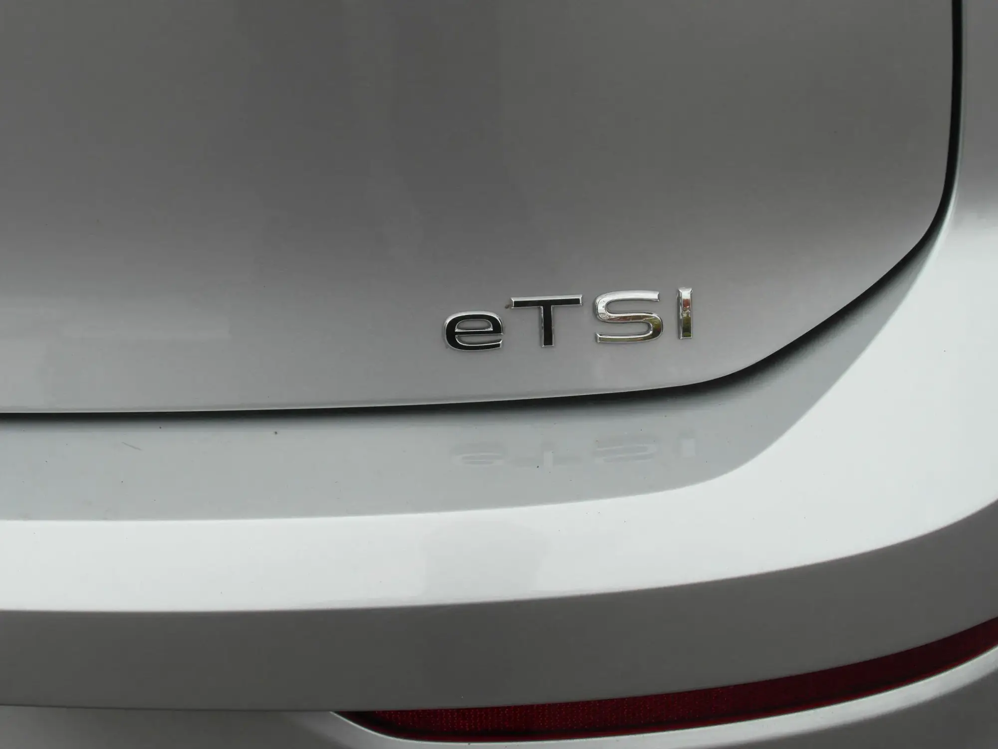 Volkswagen Golf Image 11