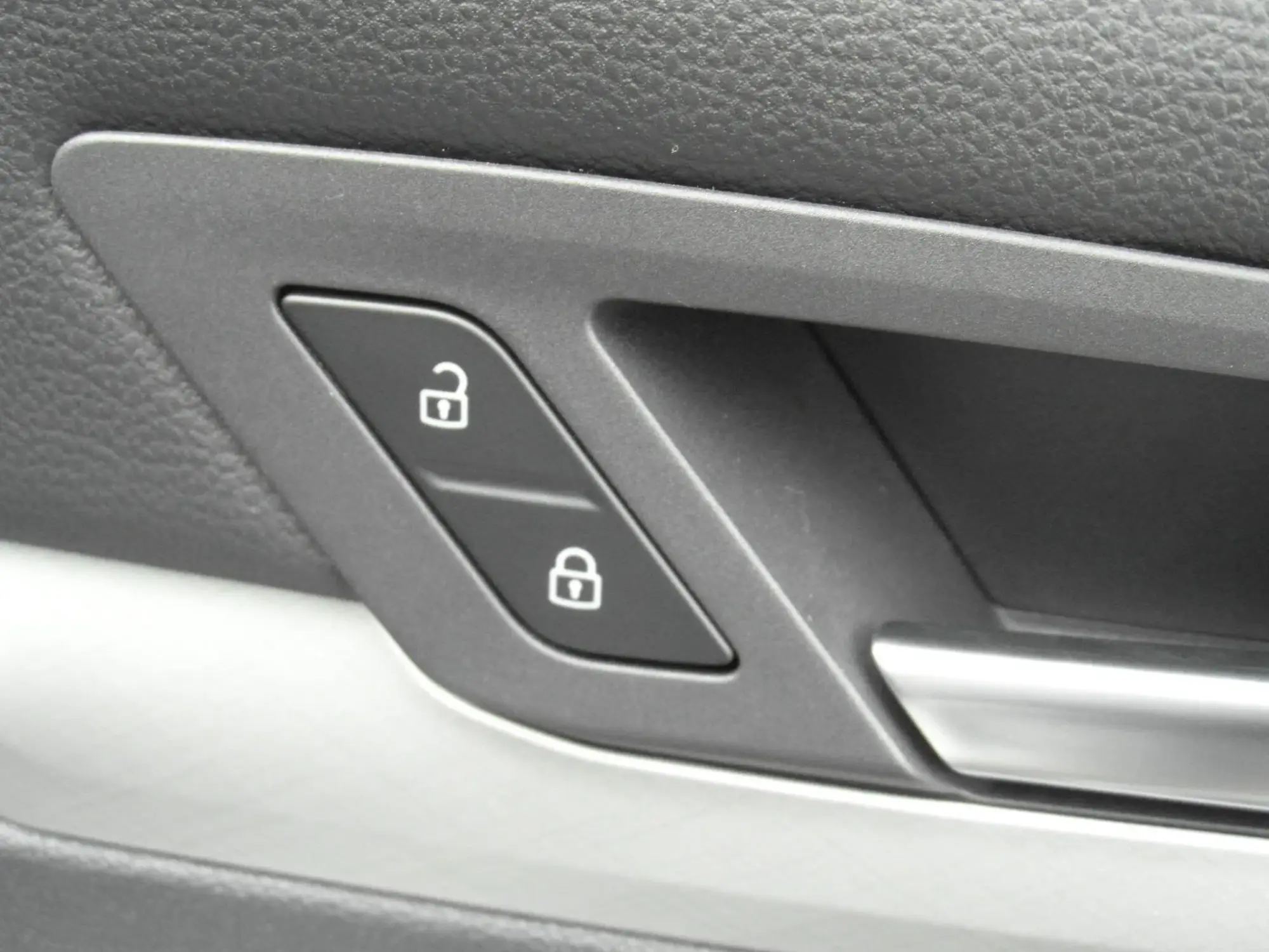 Volkswagen Golf Image 13