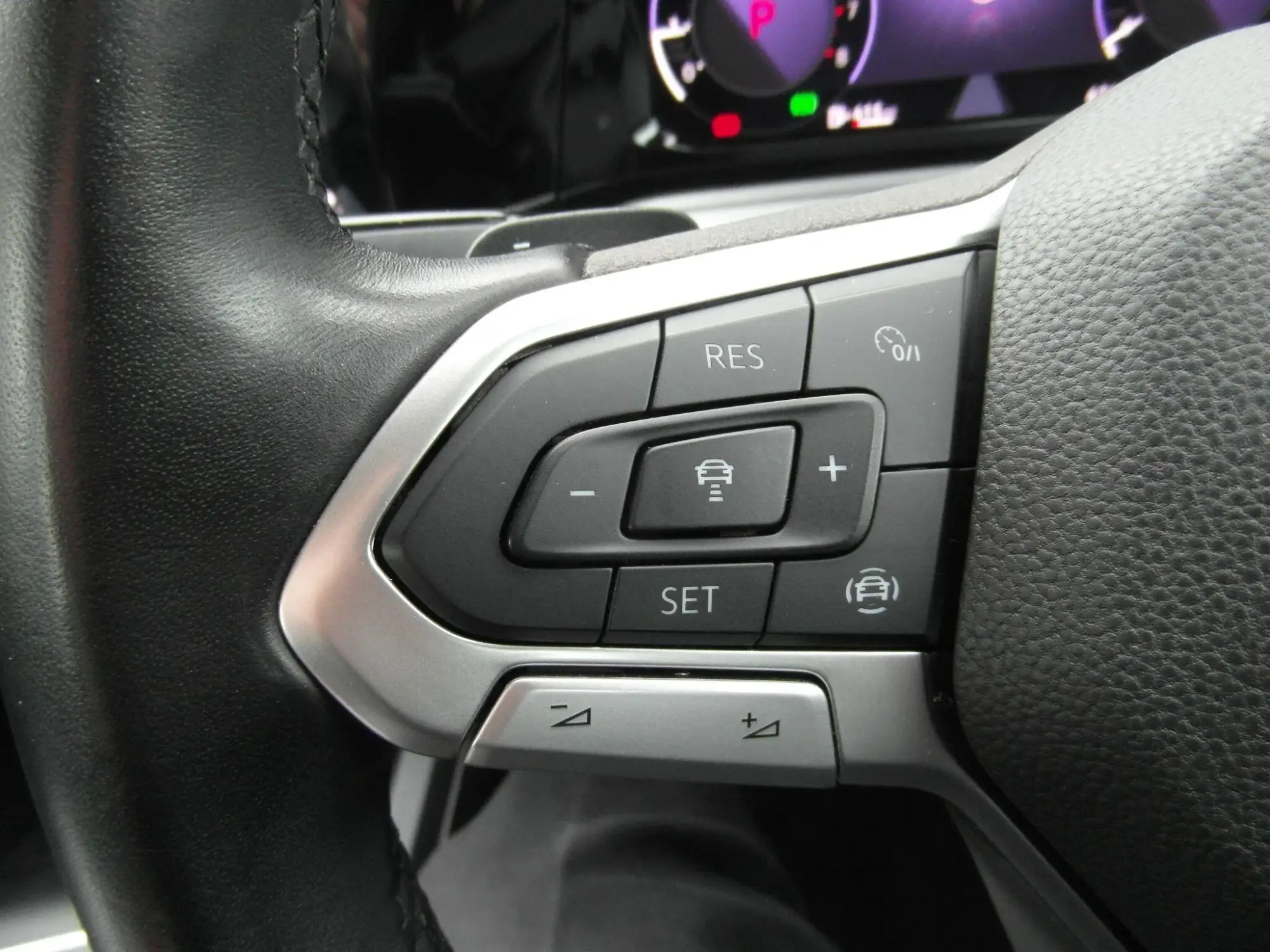 Volkswagen Golf Image 14