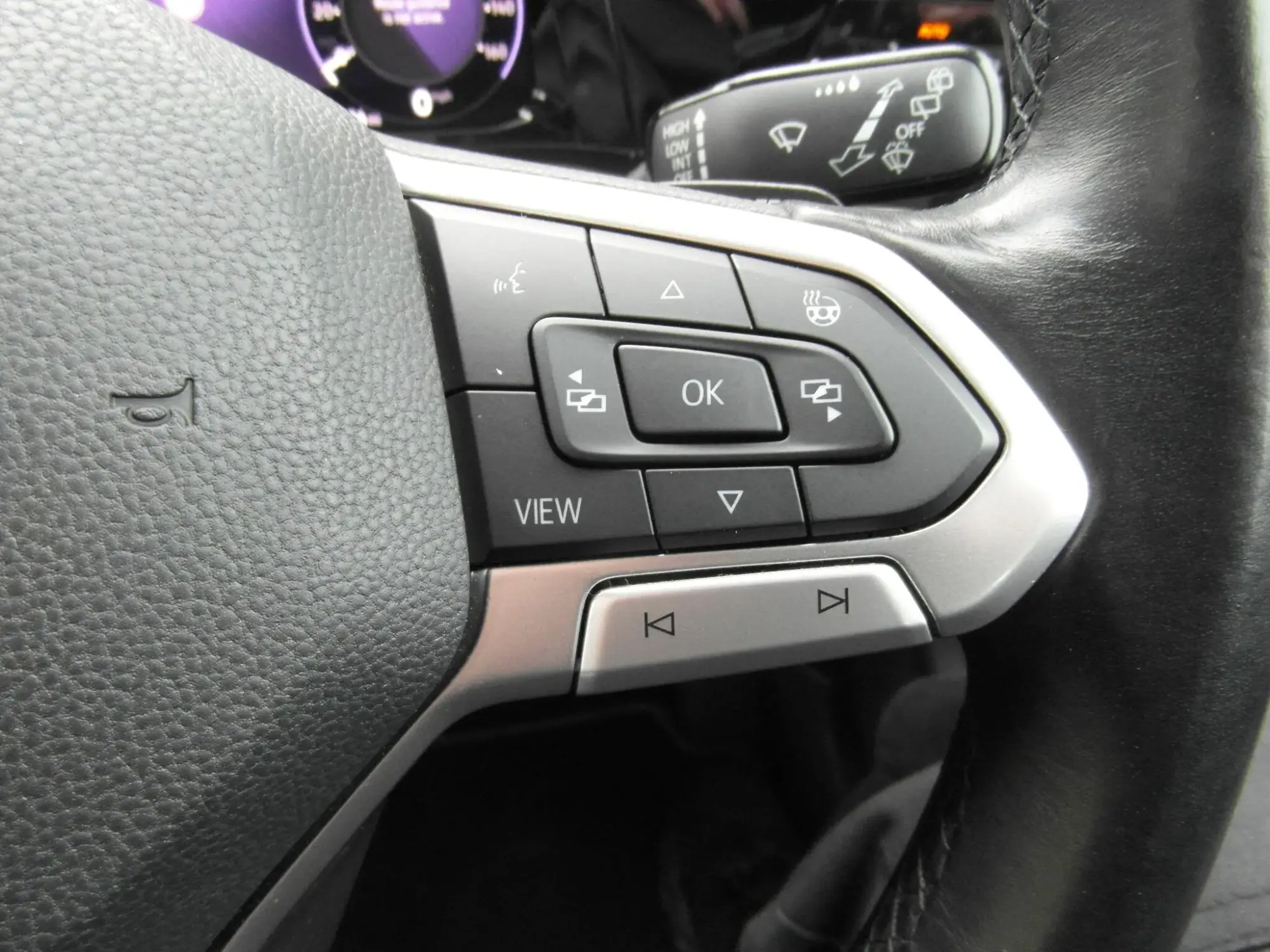 Volkswagen Golf Image 15