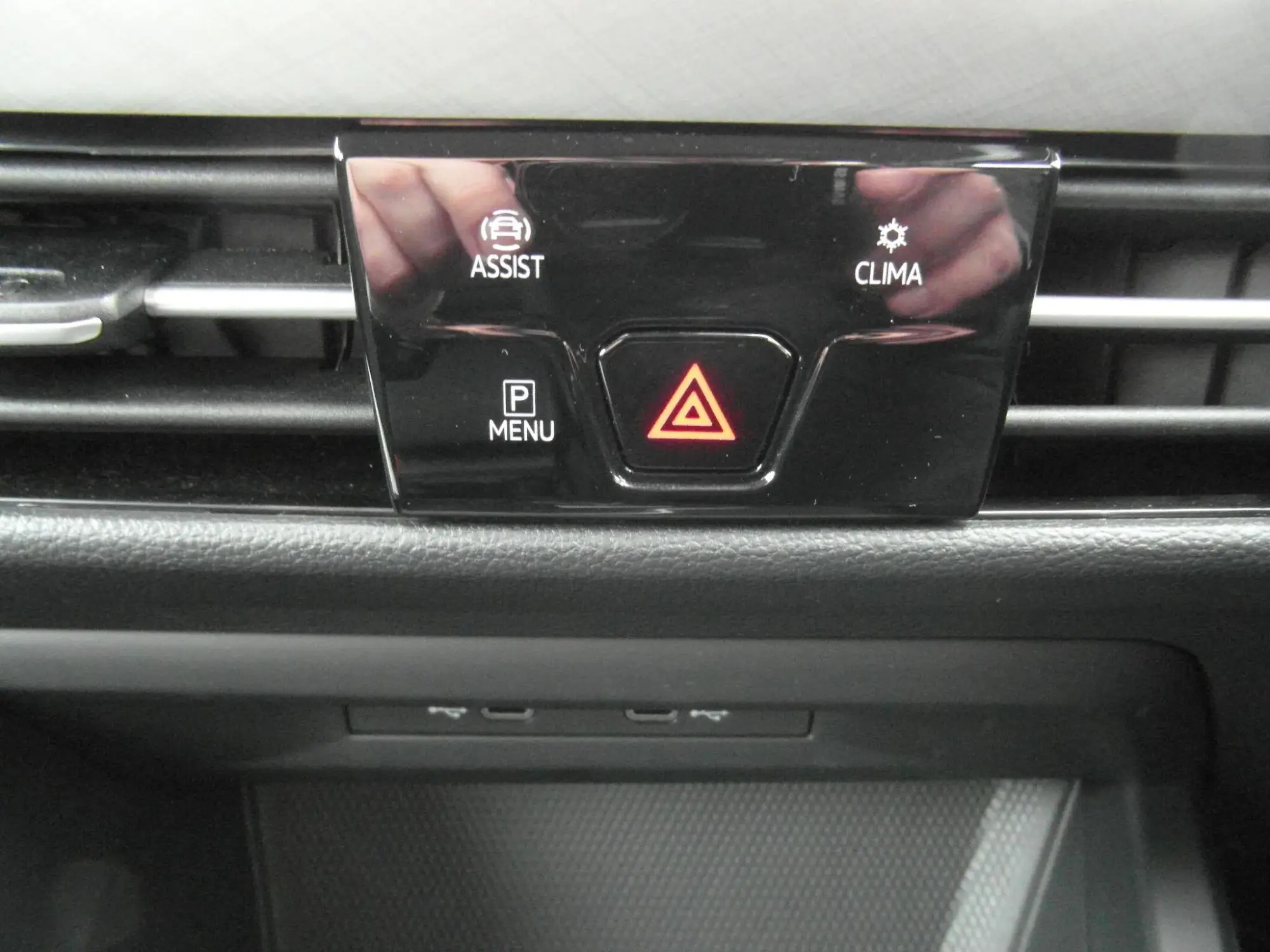 Volkswagen Golf Image 23