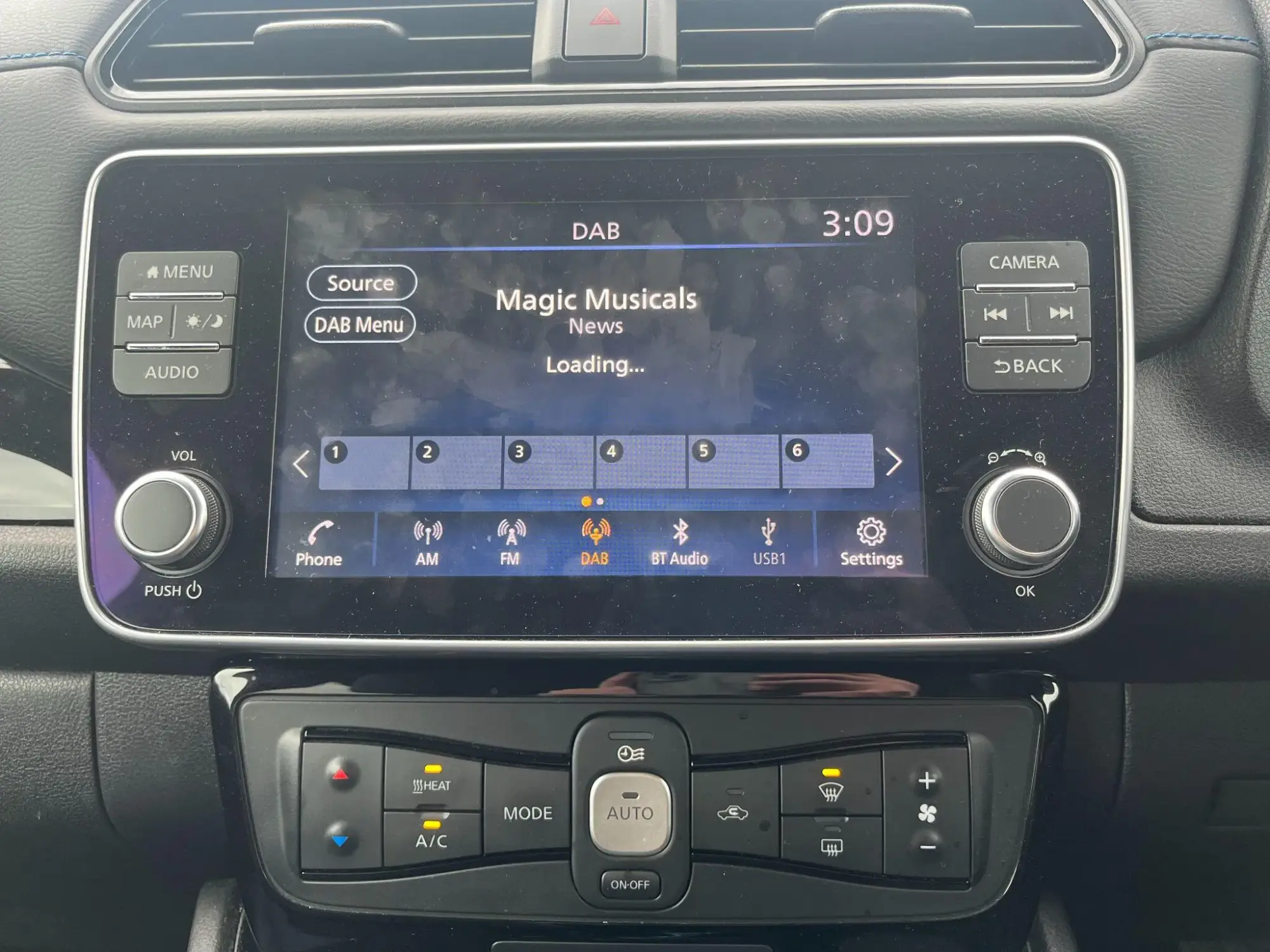 Nissan LEAF Image 25