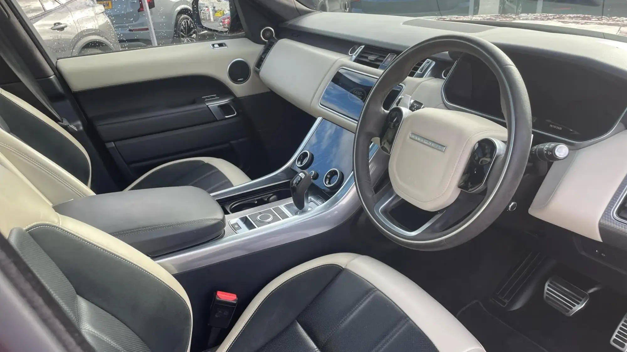 Land Rover Range Rover Sport Image 4