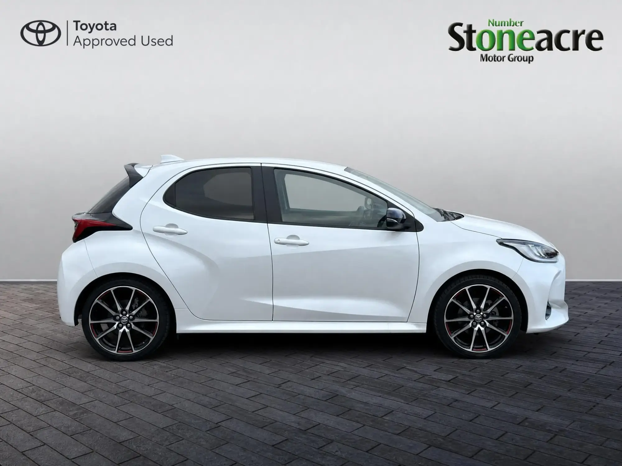 Toyota Yaris Hybrid 1.5 Hybrid GR Sport 5dr CVT YB23WBW Image 2 Toyota Yaris Hybrid 1.5 Hybrid GR Sport 5dr CVT YB23WBW Image 2