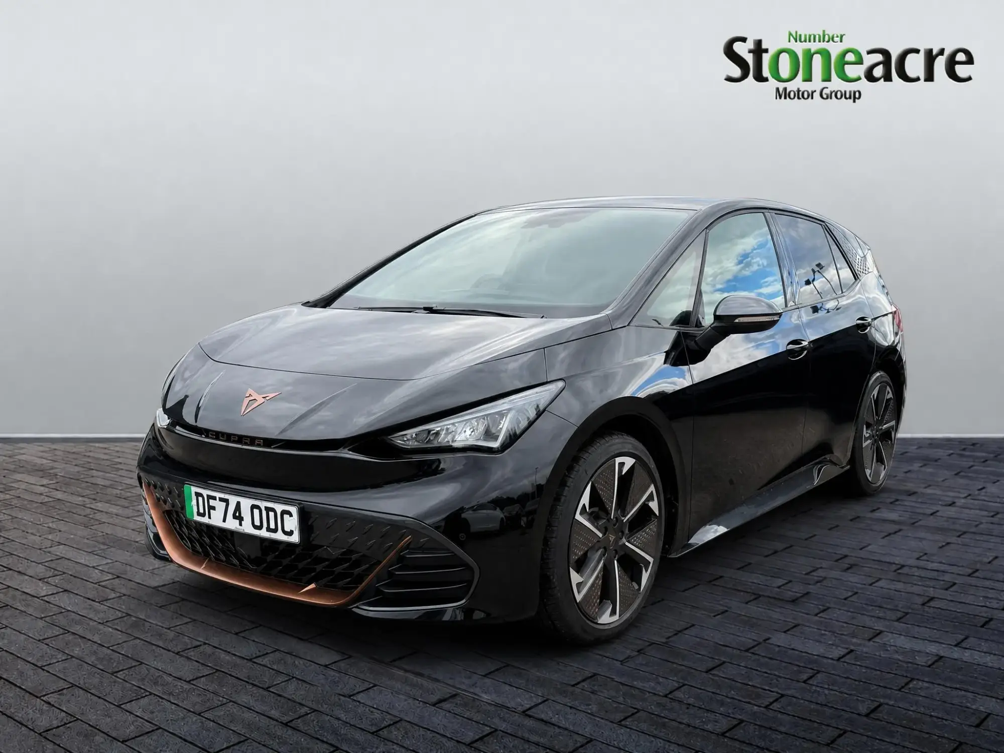 CUPRA Born e-Boost 59kWh V3 Auto 5dr DF74ODC Image 3 CUPRA Born e-Boost 59kWh V3 Auto 5dr DF74ODC Image 3