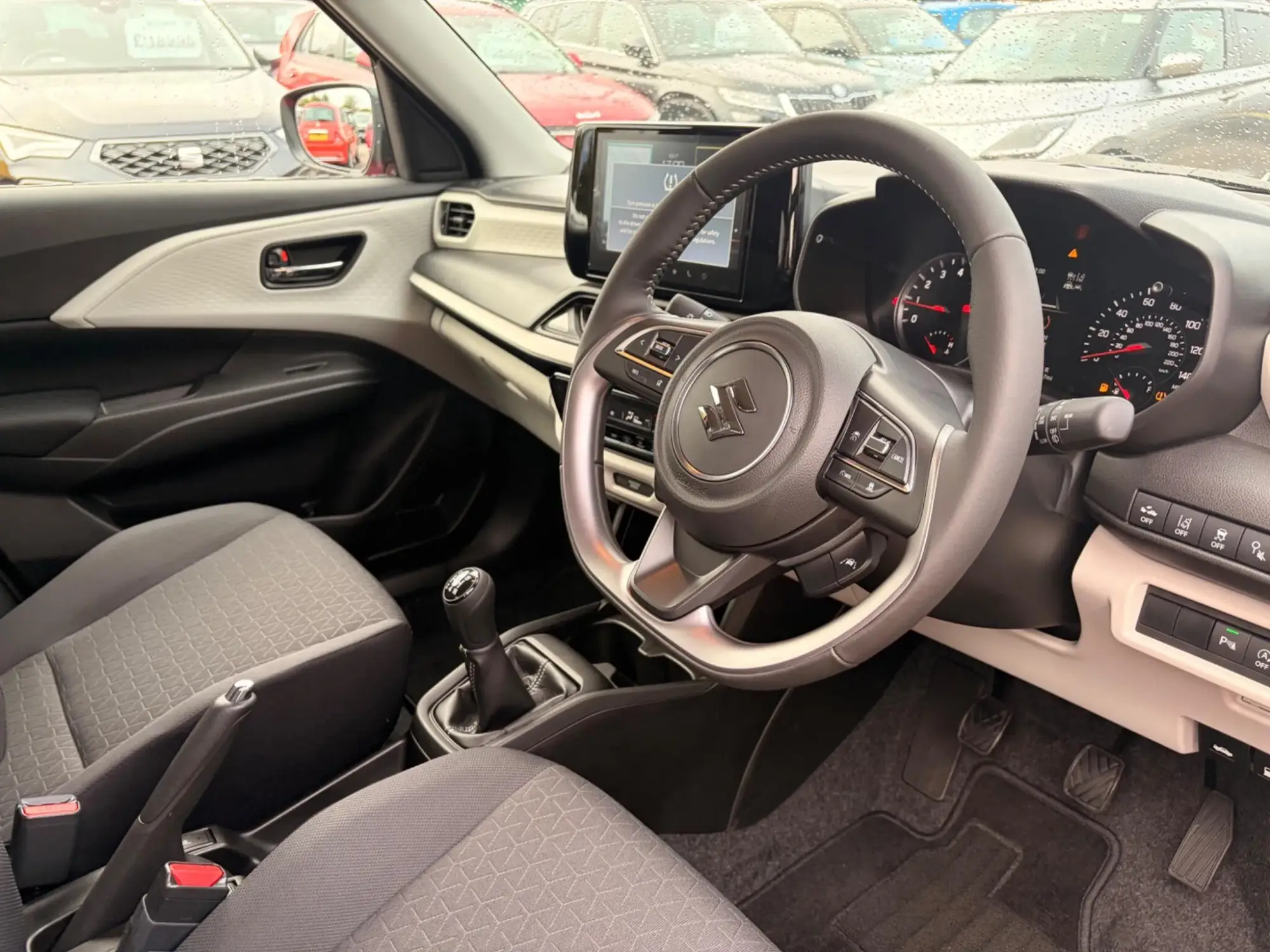 Suzuki Swift Image 9