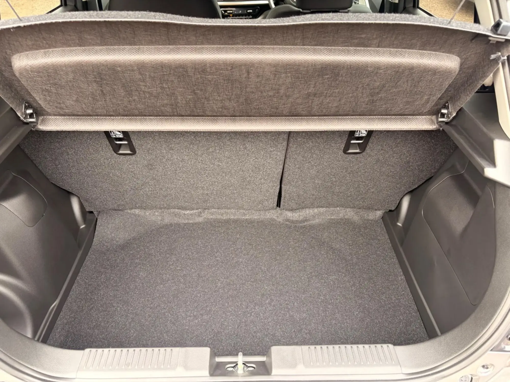 Suzuki Swift Image 27