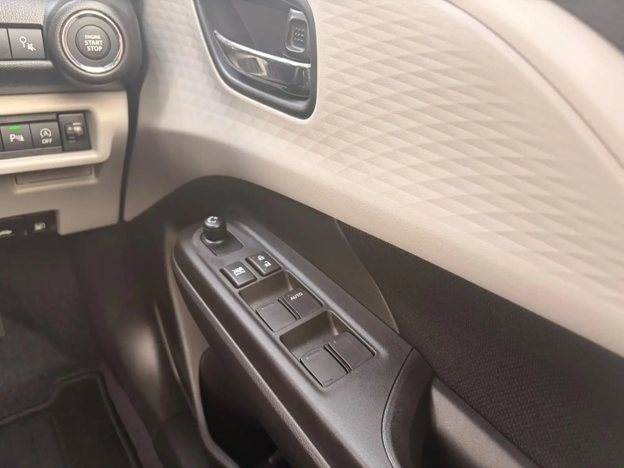 Suzuki Swift Image 18
