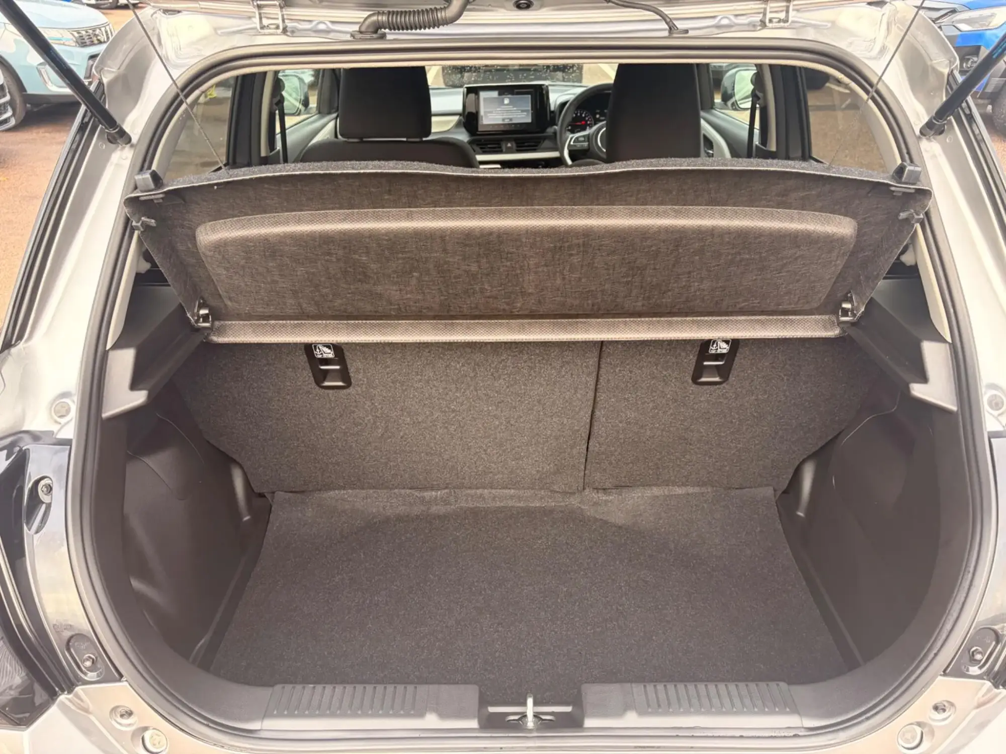 Suzuki Swift Image 25