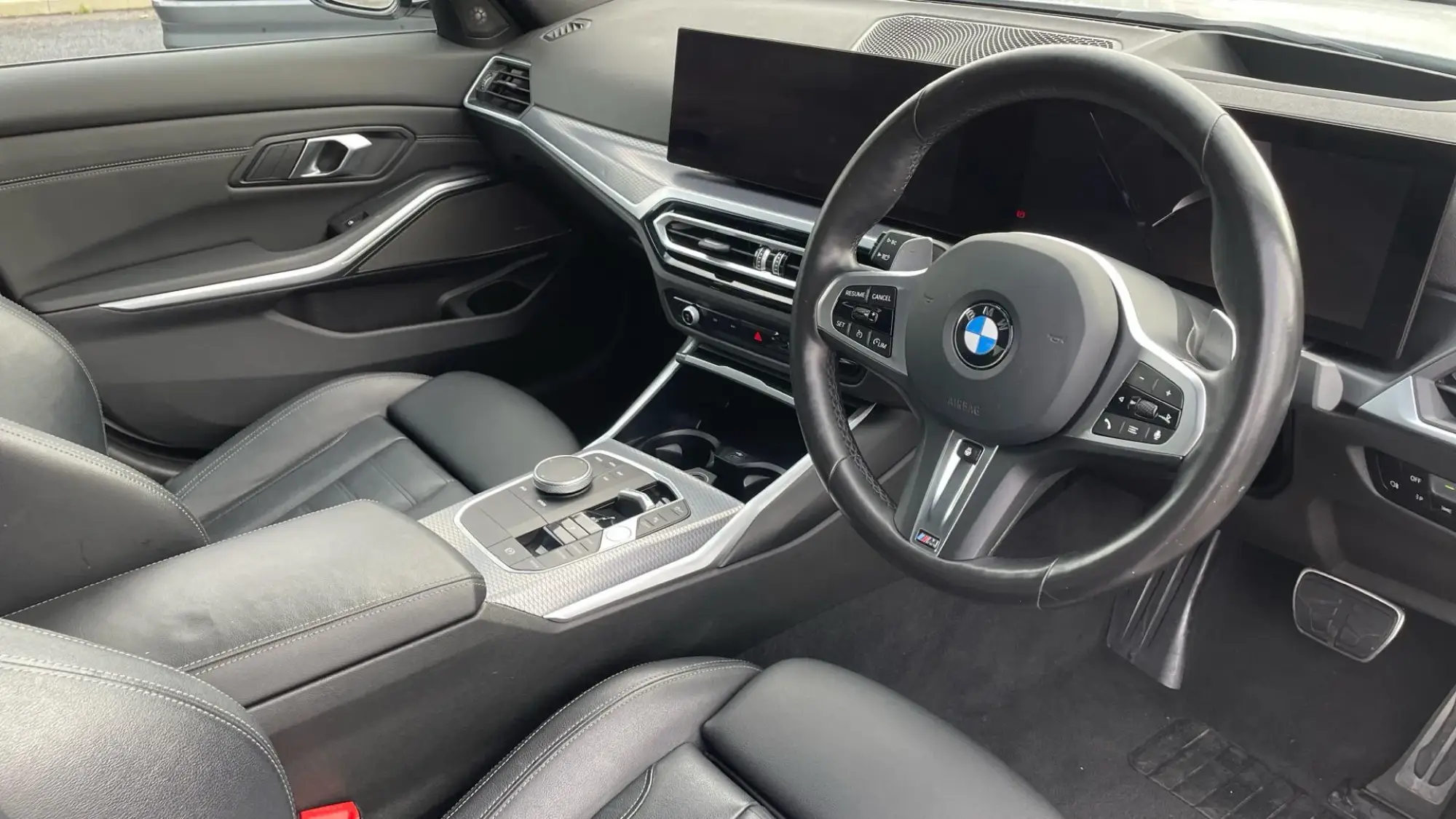 BMW 3 Series Image 4