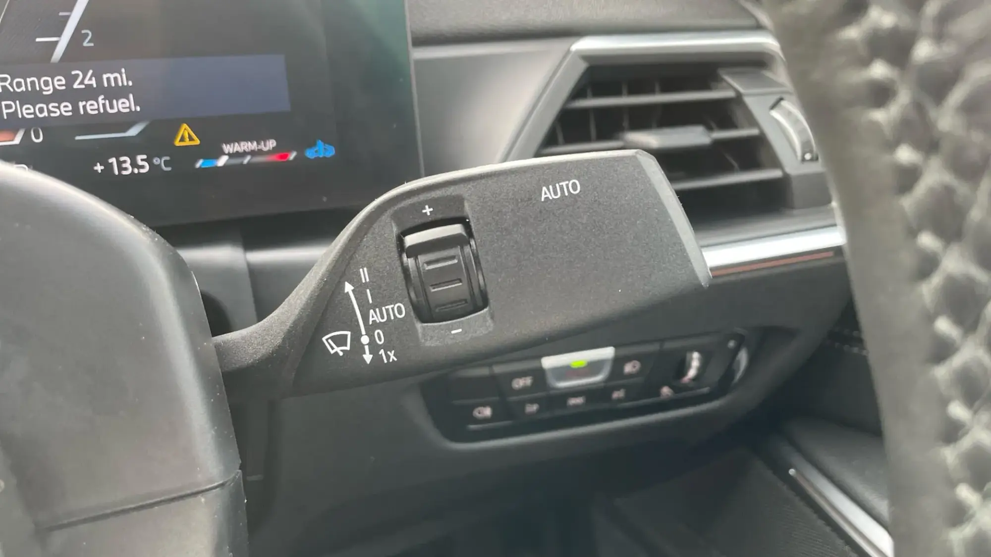BMW 3 Series Image 21