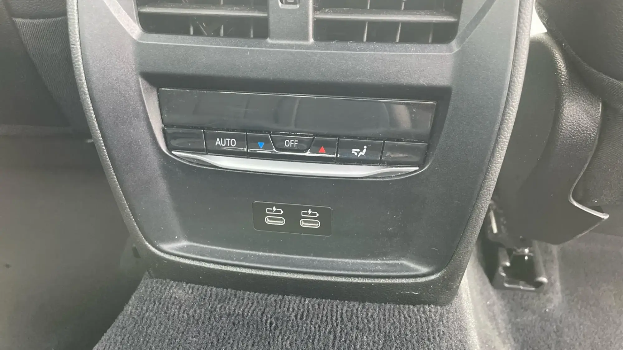 BMW 3 Series Image 32