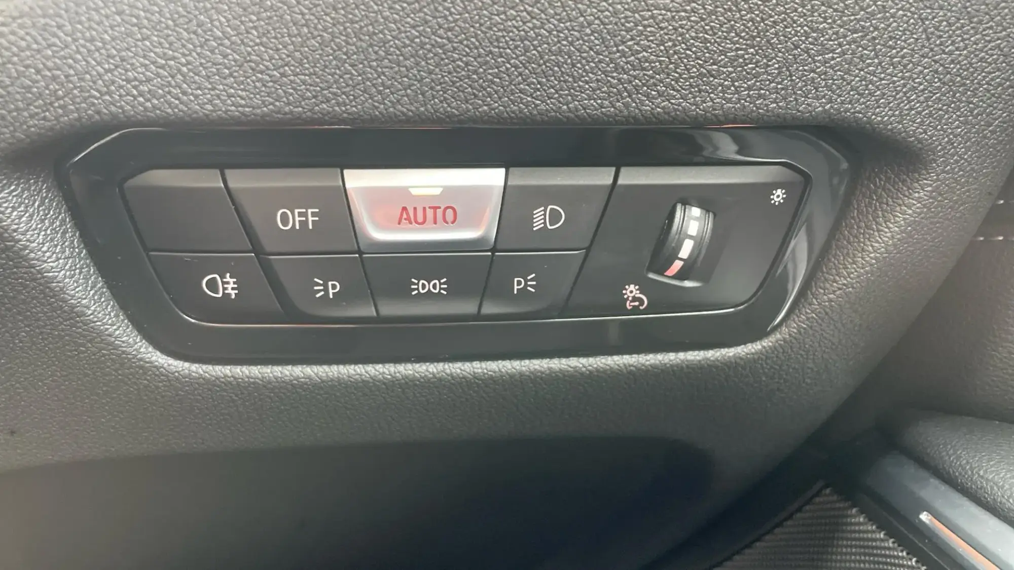 BMW 3 Series Image 33