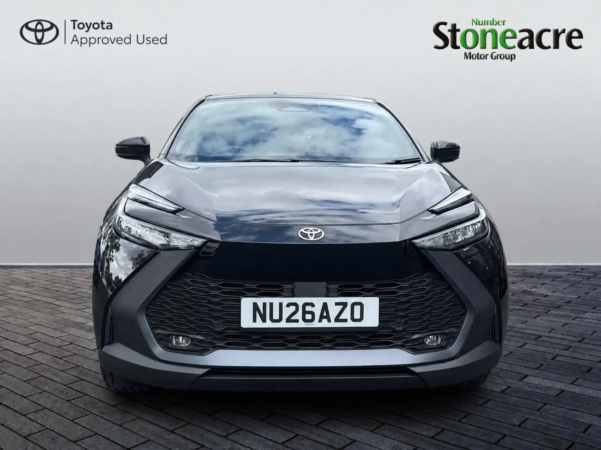 Toyota C-HR Plug-in Hybrid Image 8 Toyota C-HR Plug-in Hybrid Image 8